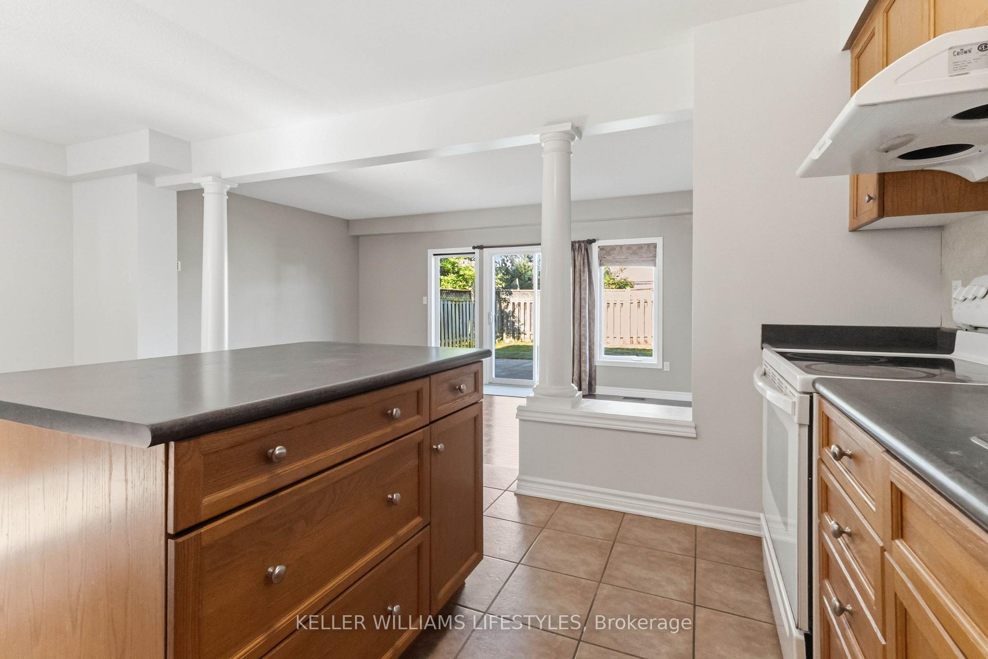 Photo 13 of 837 Capulet Lane, London, North M — HOMEH