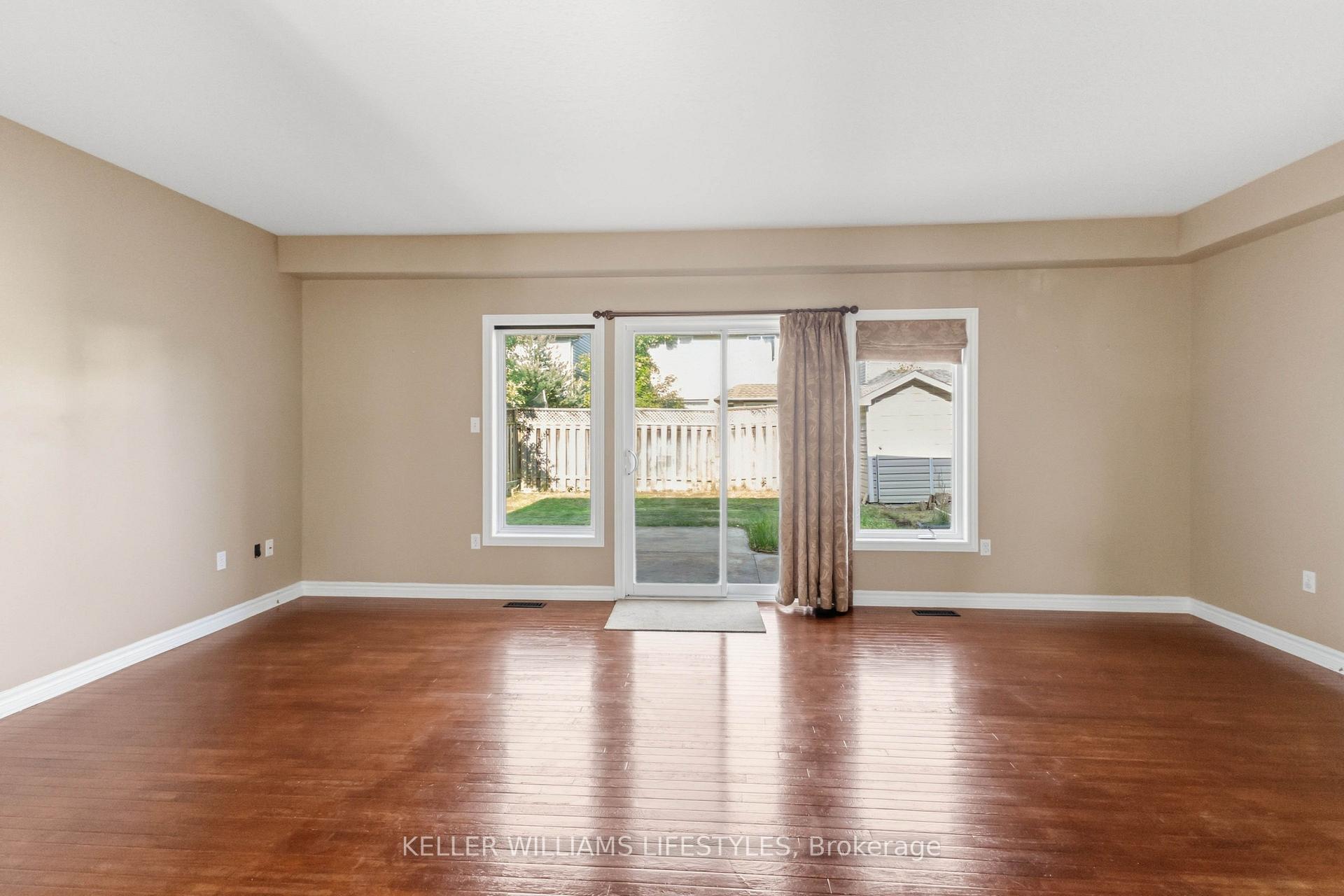 Photo 14 of 837 Capulet Lane, London, North M — HOMEH