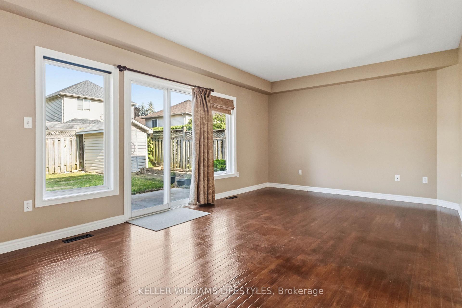 Photo 17 of 837 Capulet Lane, London, North M — HOMEH