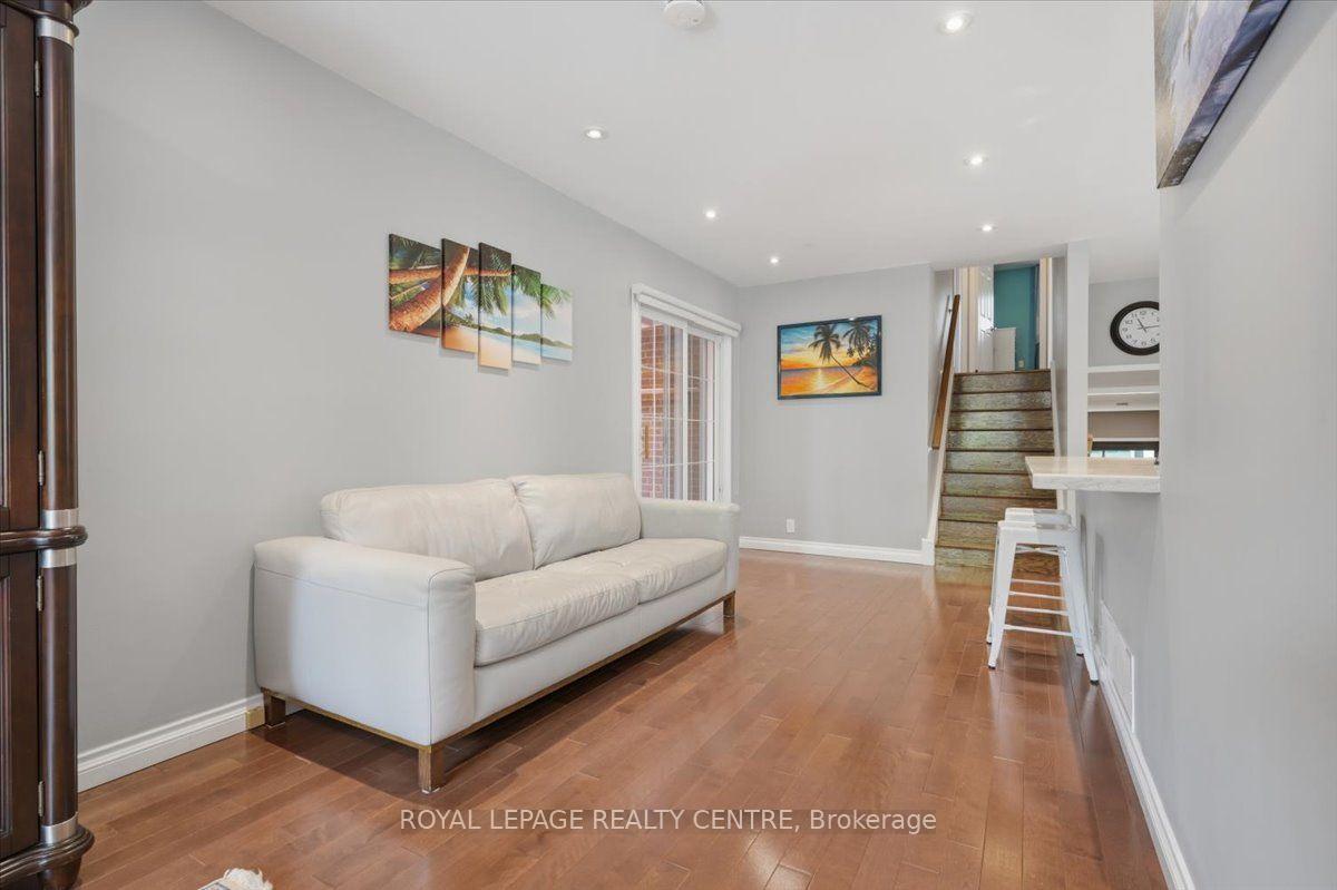 Photo 8 of 2555 Windjammer Road, Mississauga, Erin Mills — HOMEH