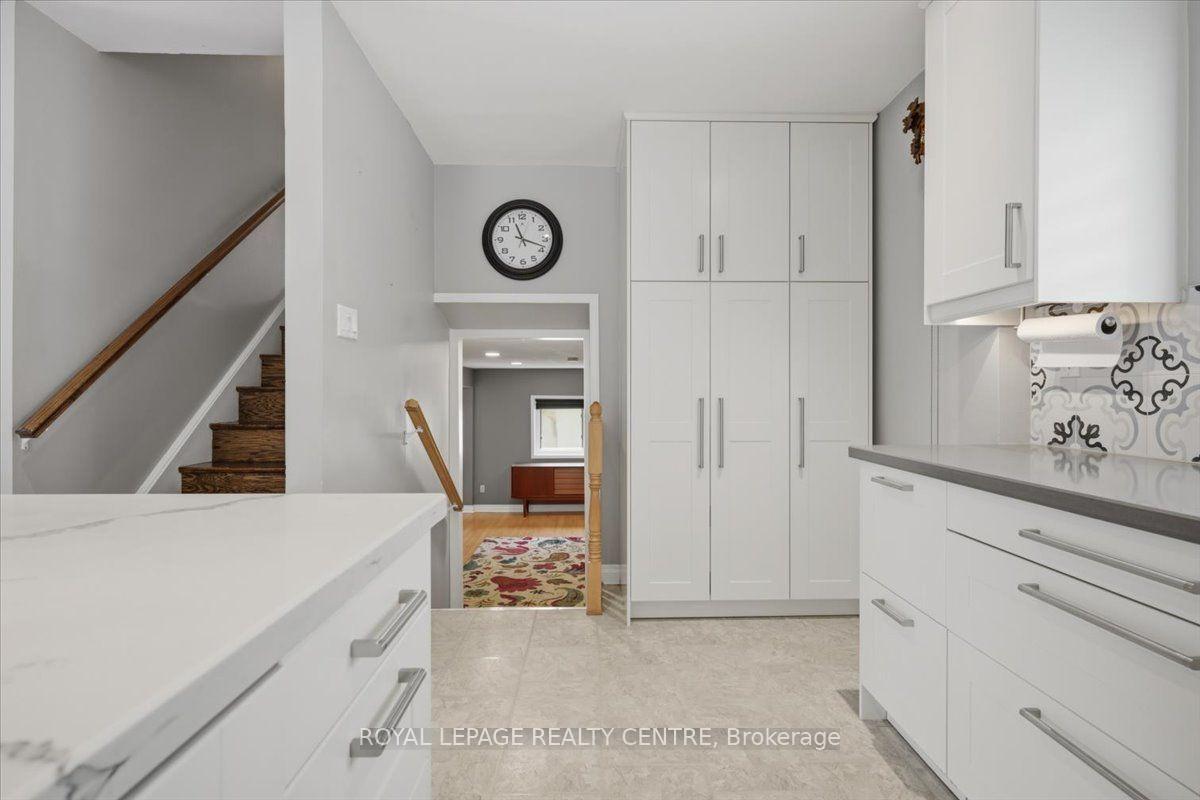 Photo 14 of 2555 Windjammer Road, Mississauga, Erin Mills — HOMEH