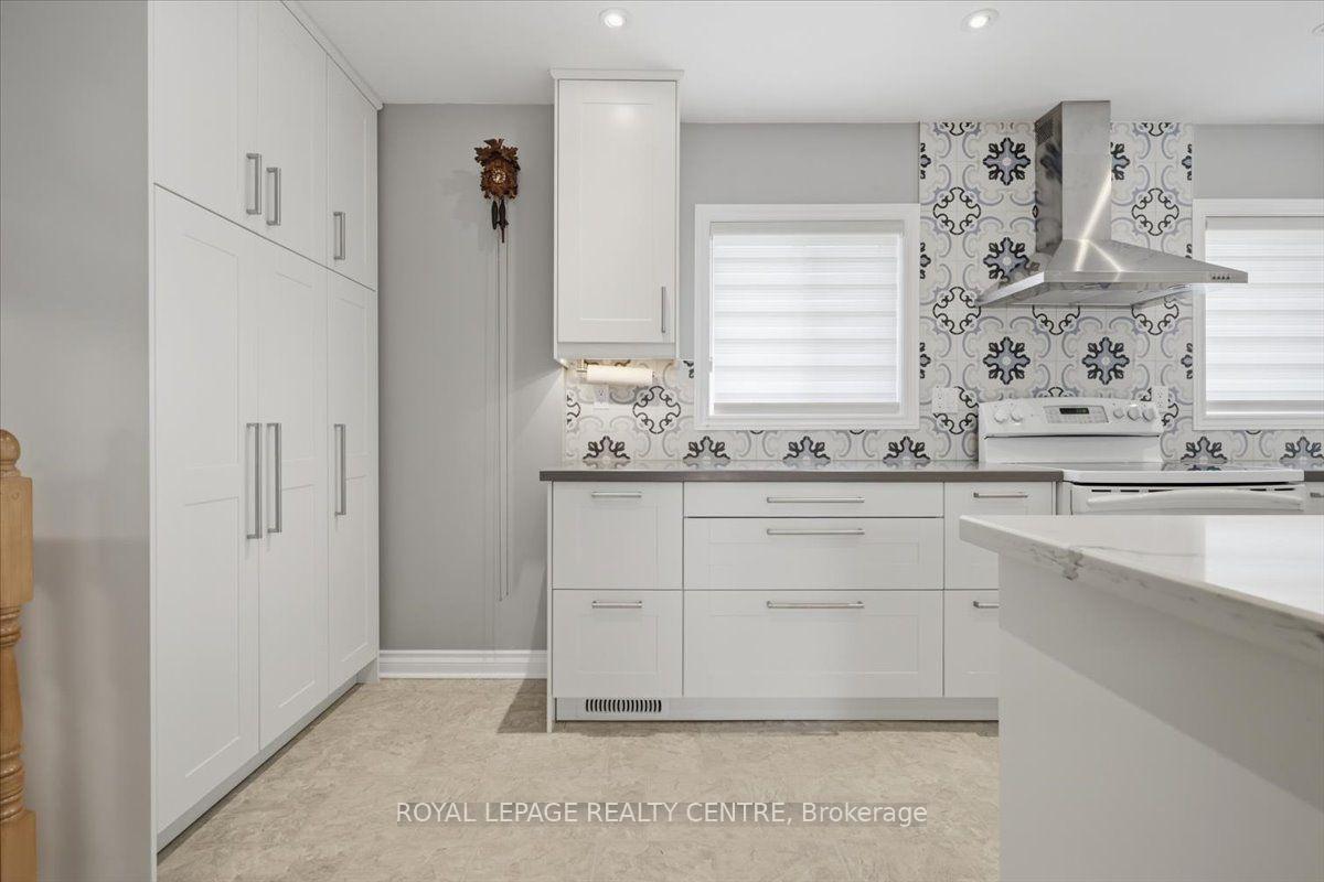 Photo 19 of 2555 Windjammer Road, Mississauga, Erin Mills — HOMEH