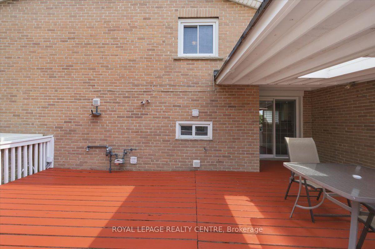 Photo 33 of 2555 Windjammer Road, Mississauga, Erin Mills — HOMEH