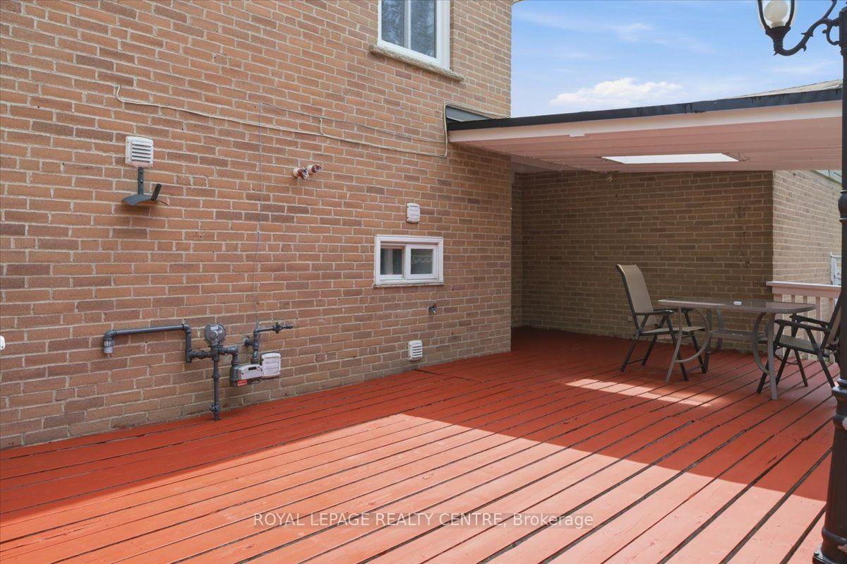 Photo 34 of 2555 Windjammer Road, Mississauga, Erin Mills — HOMEH