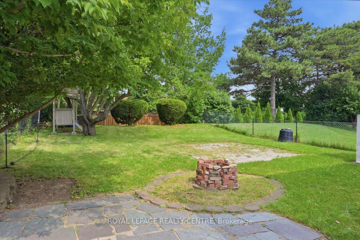 Photo 36 of 2555 Windjammer Road, Mississauga, Erin Mills — HOMEH