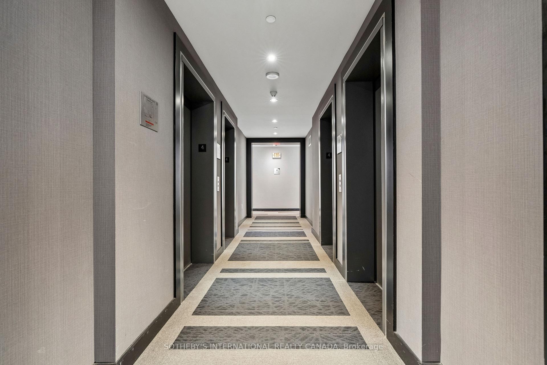 Photo 3 of Unit 402, 30 Roehampton Avenue W, Toronto, Mount Pleasant West — HOMEH
