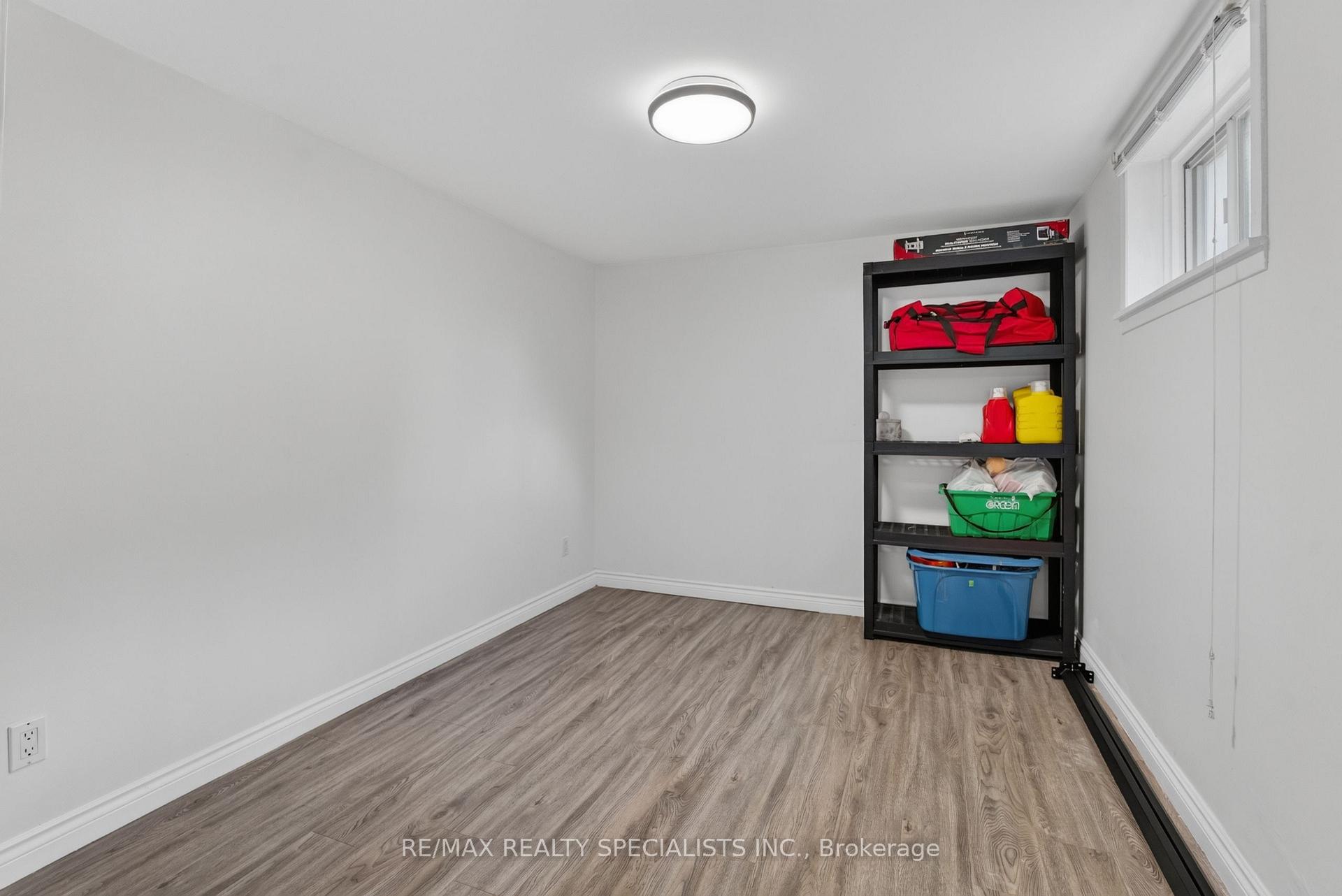 Photo 35 of 94 Eringate Drive, Etobicoke, Eringate-Centennial-West Deane — HOMEH