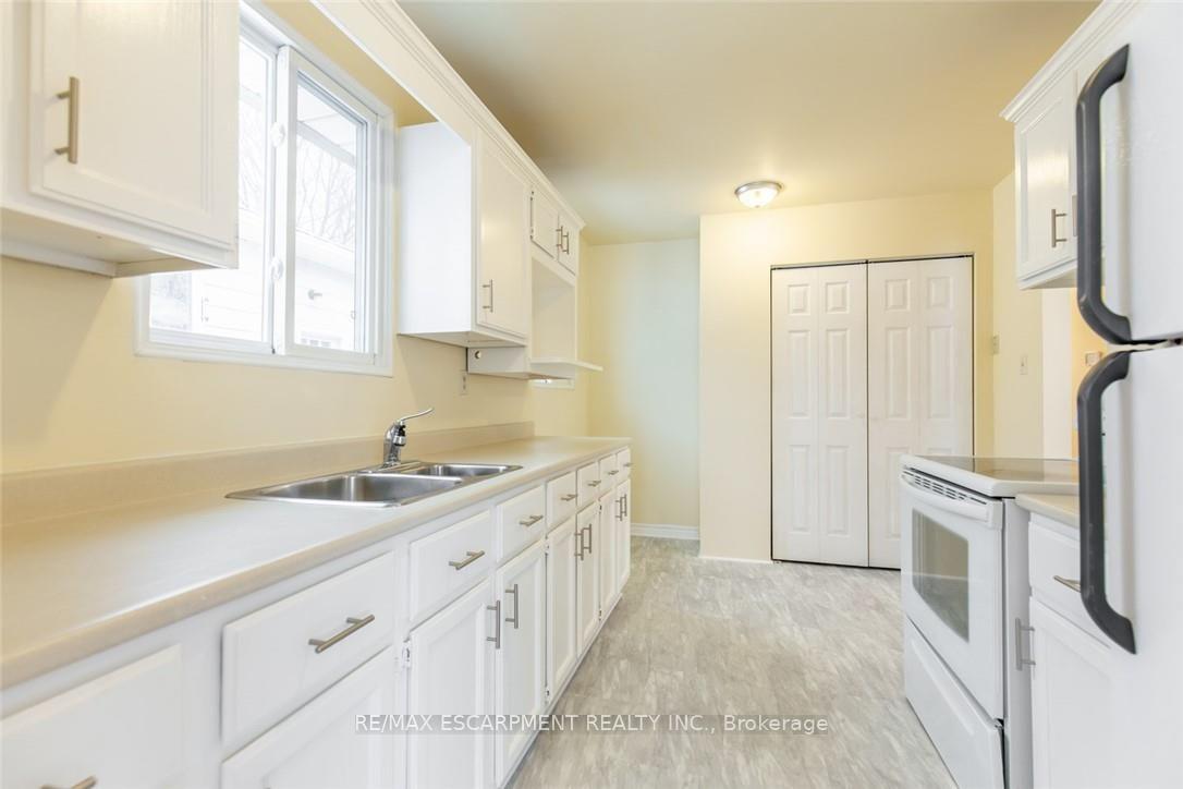 Photo 5 of 16 Garrow Drive, Hamilton, Gourley — HOMEH