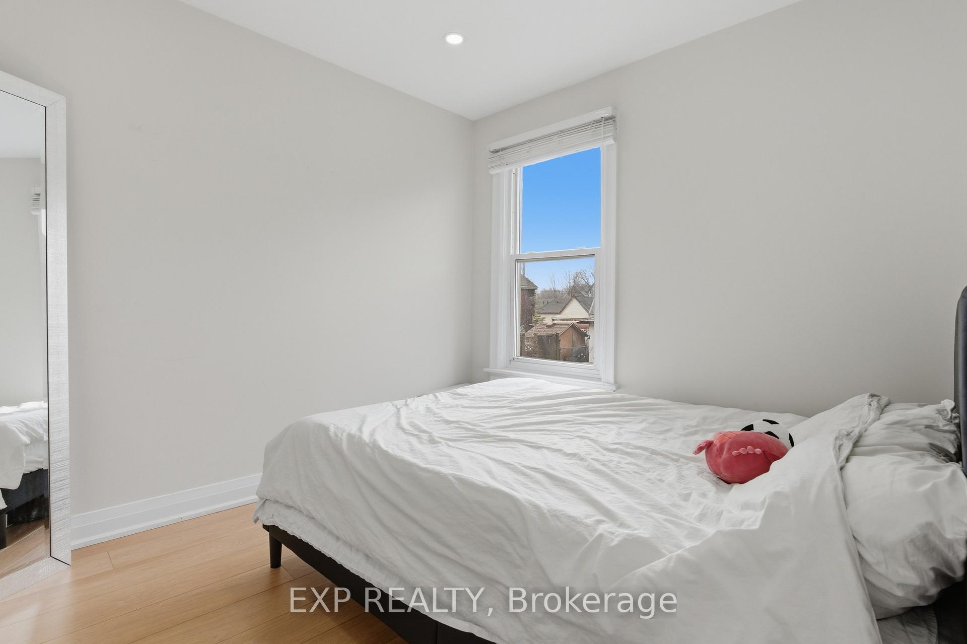 Photo 9 of 191 Queen Street N, Hamilton, Strathcona — HOMEH