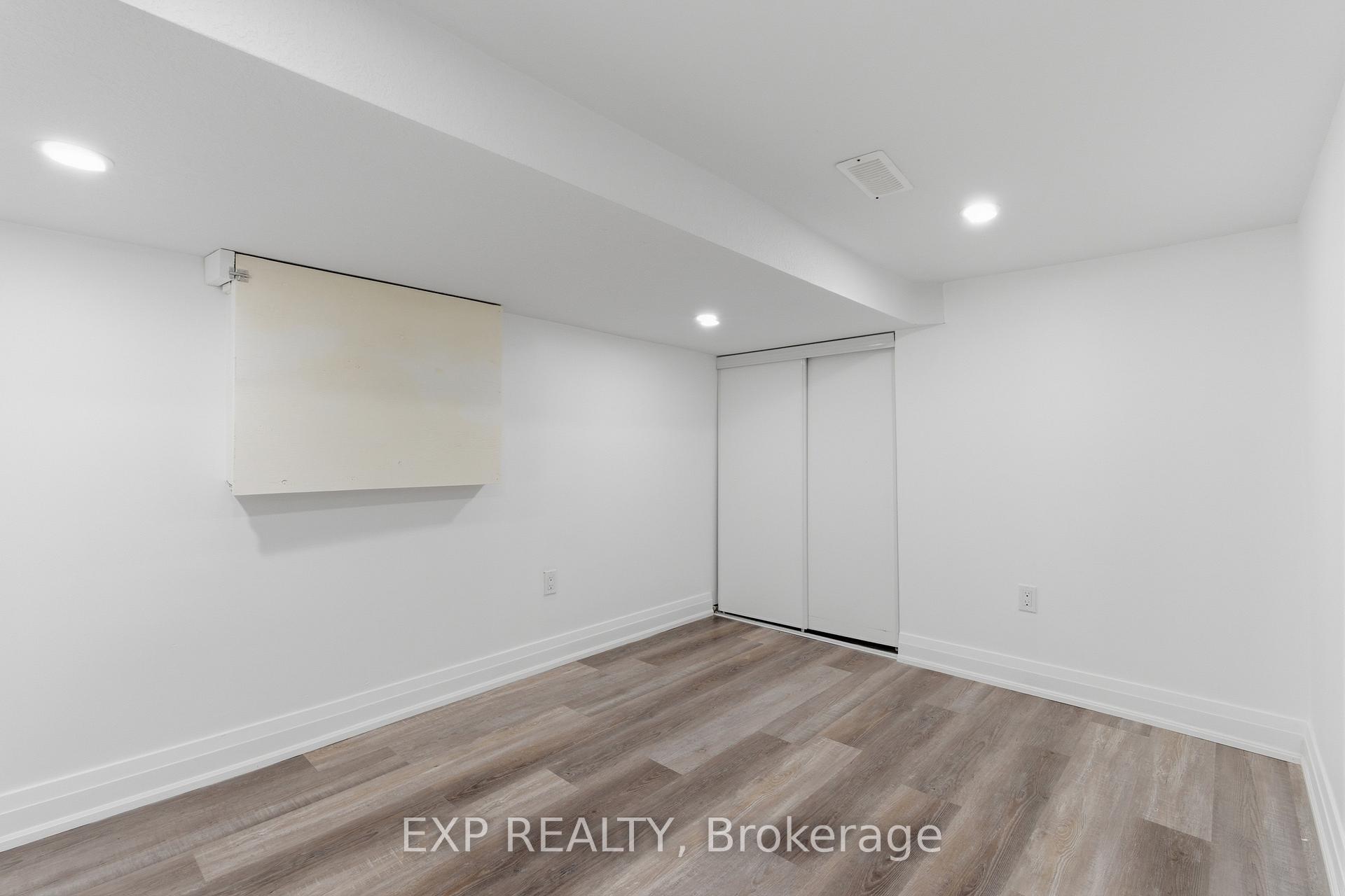 Photo 17 of 191 Queen Street N, Hamilton, Strathcona — HOMEH