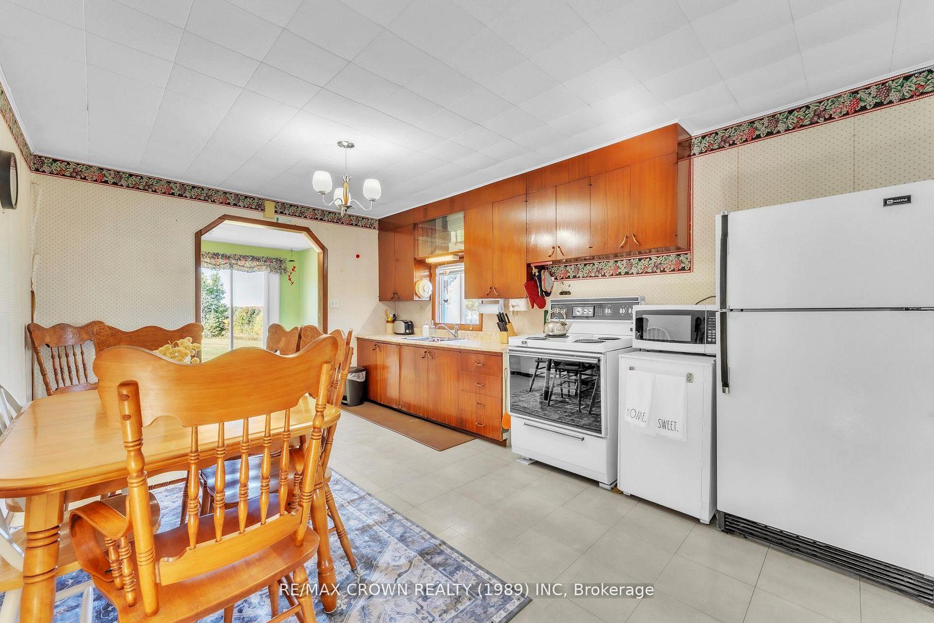 Photo 6 of 936 Laplante Road, Bonfield — HOMEH