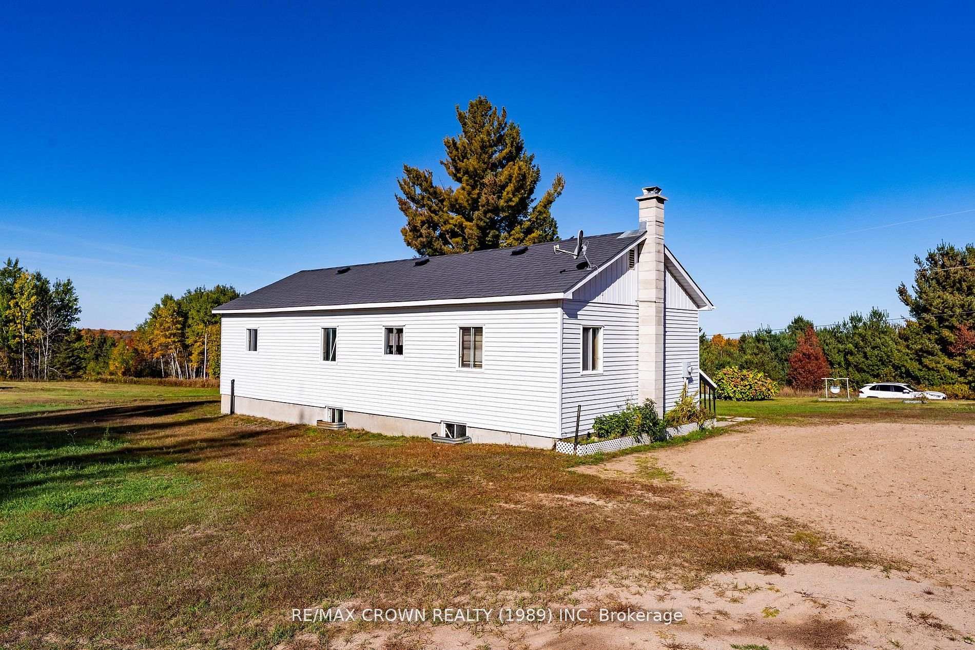 Photo 27 of 936 Laplante Road, Bonfield — HOMEH