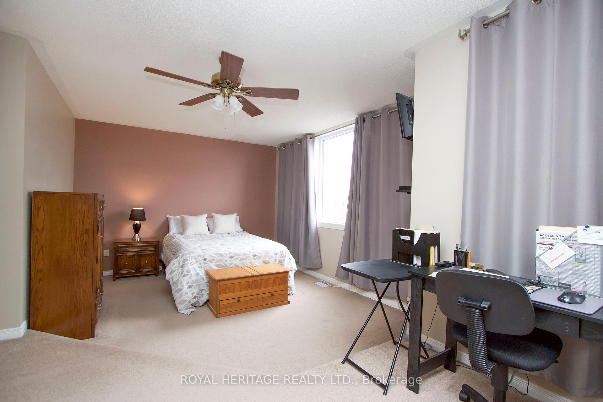 Photo 11 of 92 Booth Crescent, Ajax, Central — HOMEH