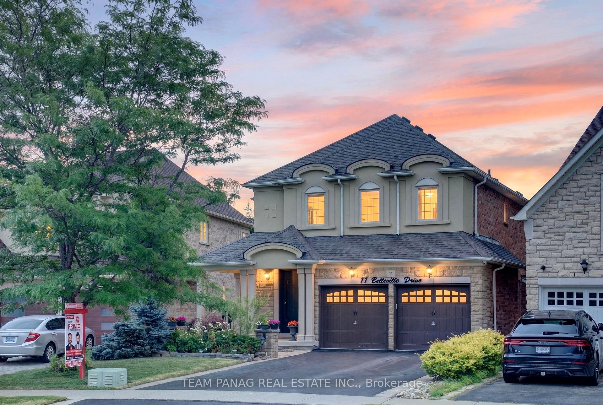 Photo 2 of 11 Belleville Drive, Brampton, Vales of Castlemore North — HOMEH