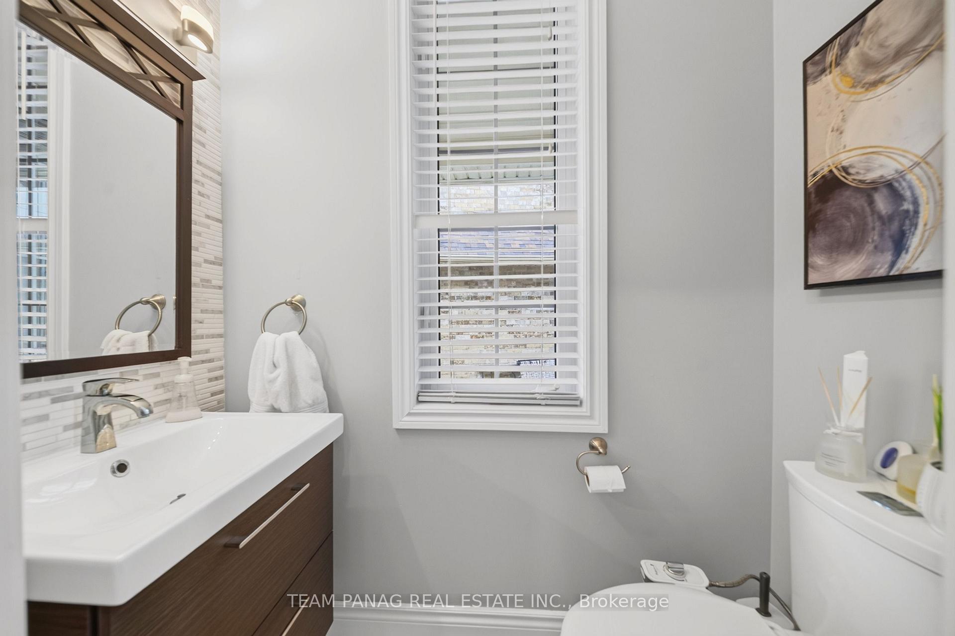 Photo 48 of 11 Belleville Drive, Brampton, Vales of Castlemore North — HOMEH