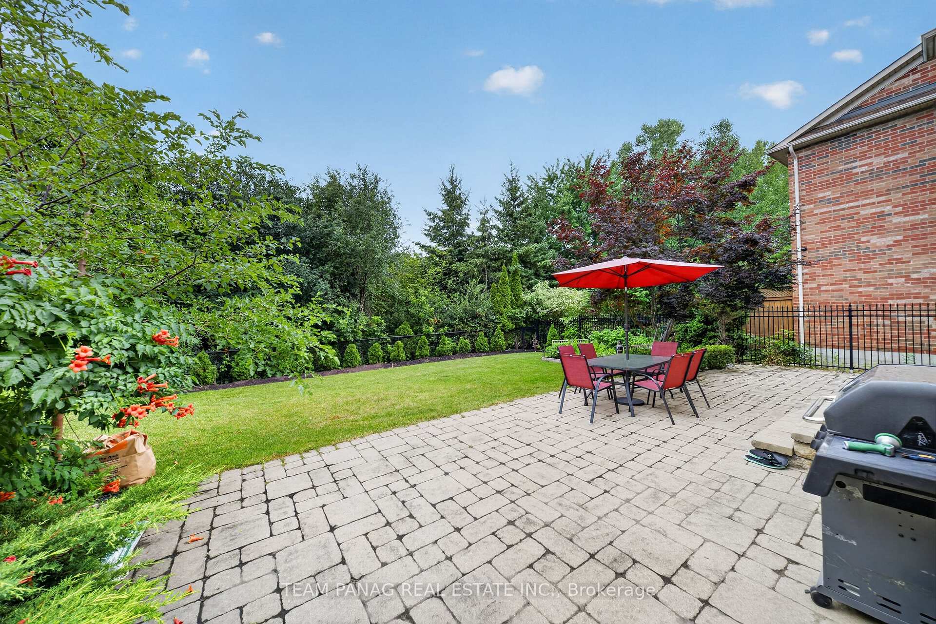 Photo 46 of 11 Belleville Drive, Brampton, Vales of Castlemore North — HOMEH