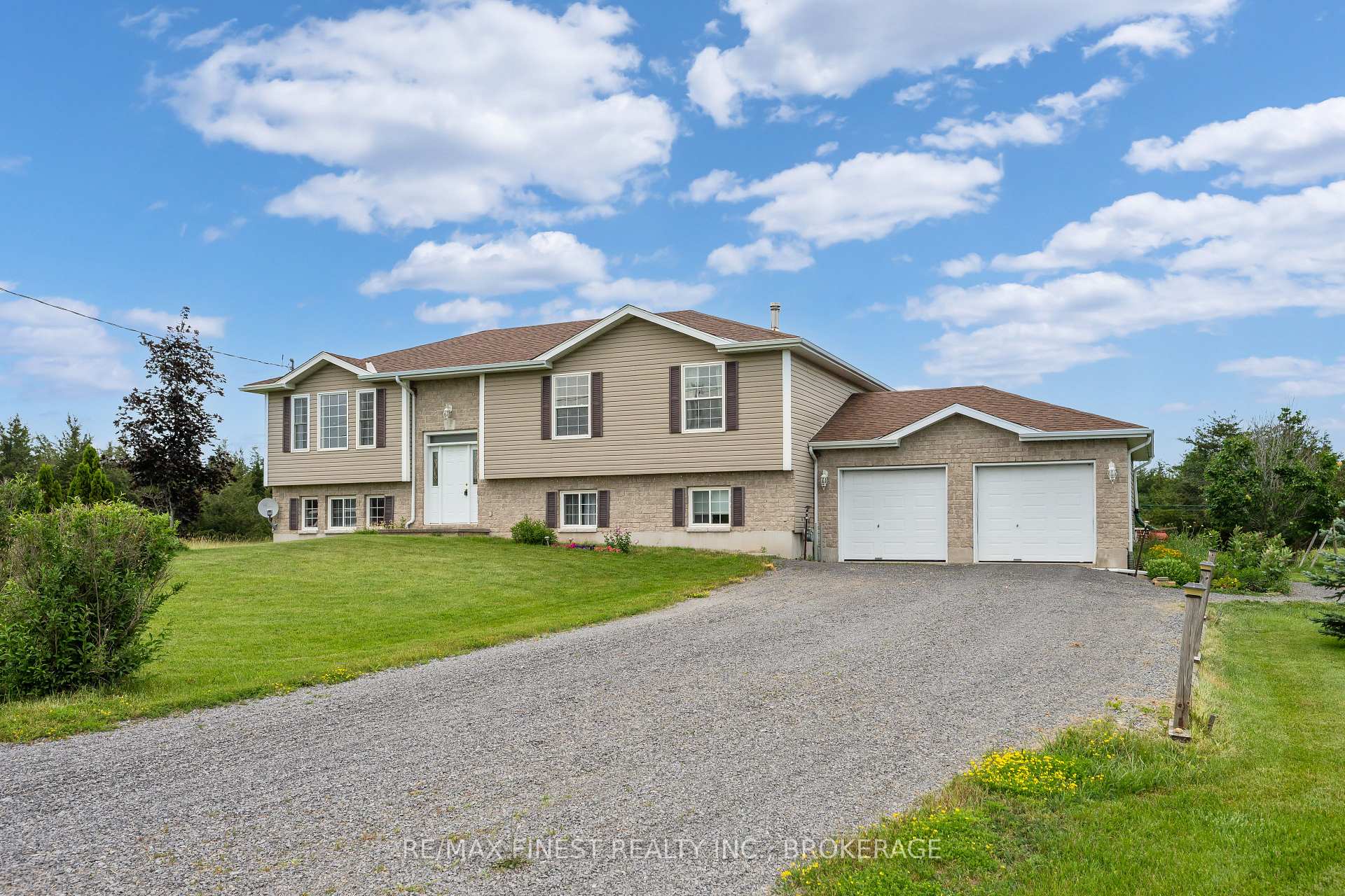 Photo 1 of 245 Pleasant Drive, Greater Napanee, Greater Napanee — HOMEH
