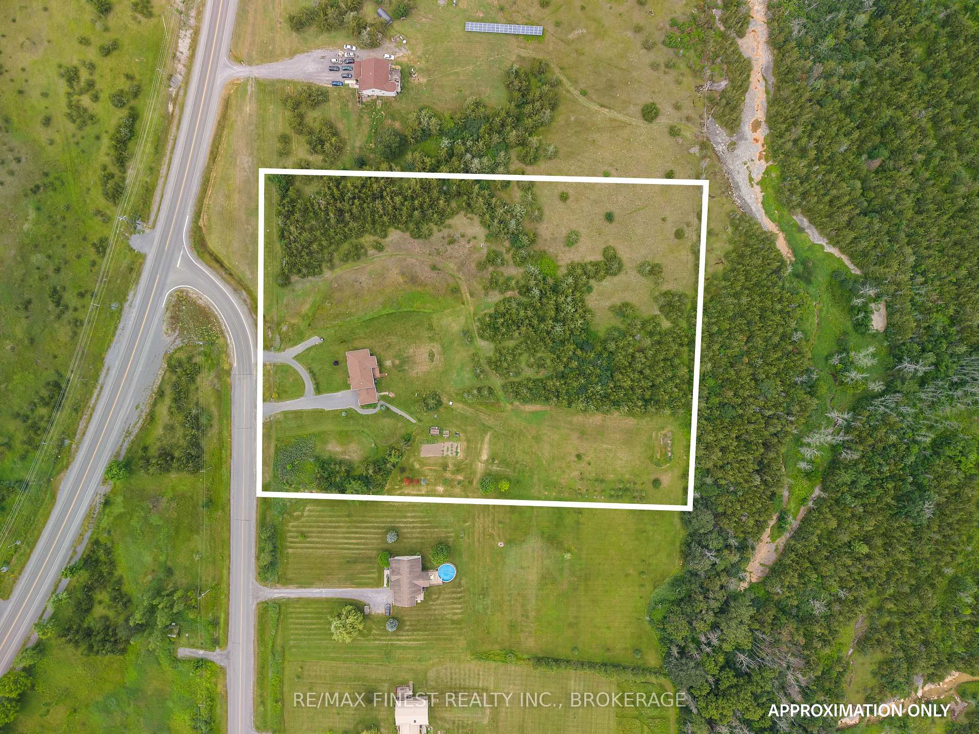 Photo 3 of 245 Pleasant Drive, Greater Napanee, Greater Napanee — HOMEH
