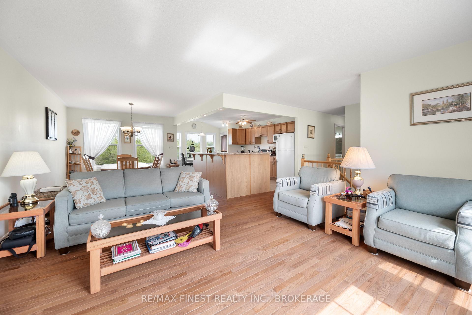 Photo 4 of 245 Pleasant Drive, Greater Napanee, Greater Napanee — HOMEH