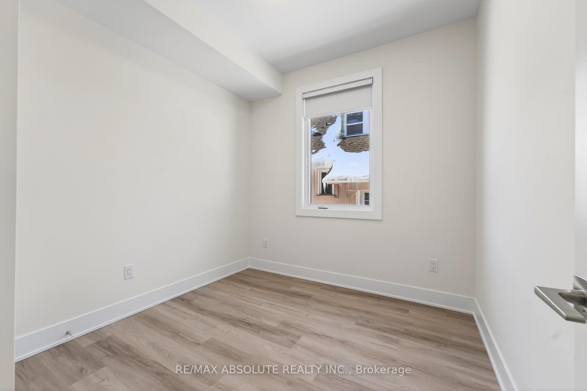 Photo 7 of Unit B, 183 Columbus Avenue, Ottawa, Overbrook/Castle Heights — HOMEH