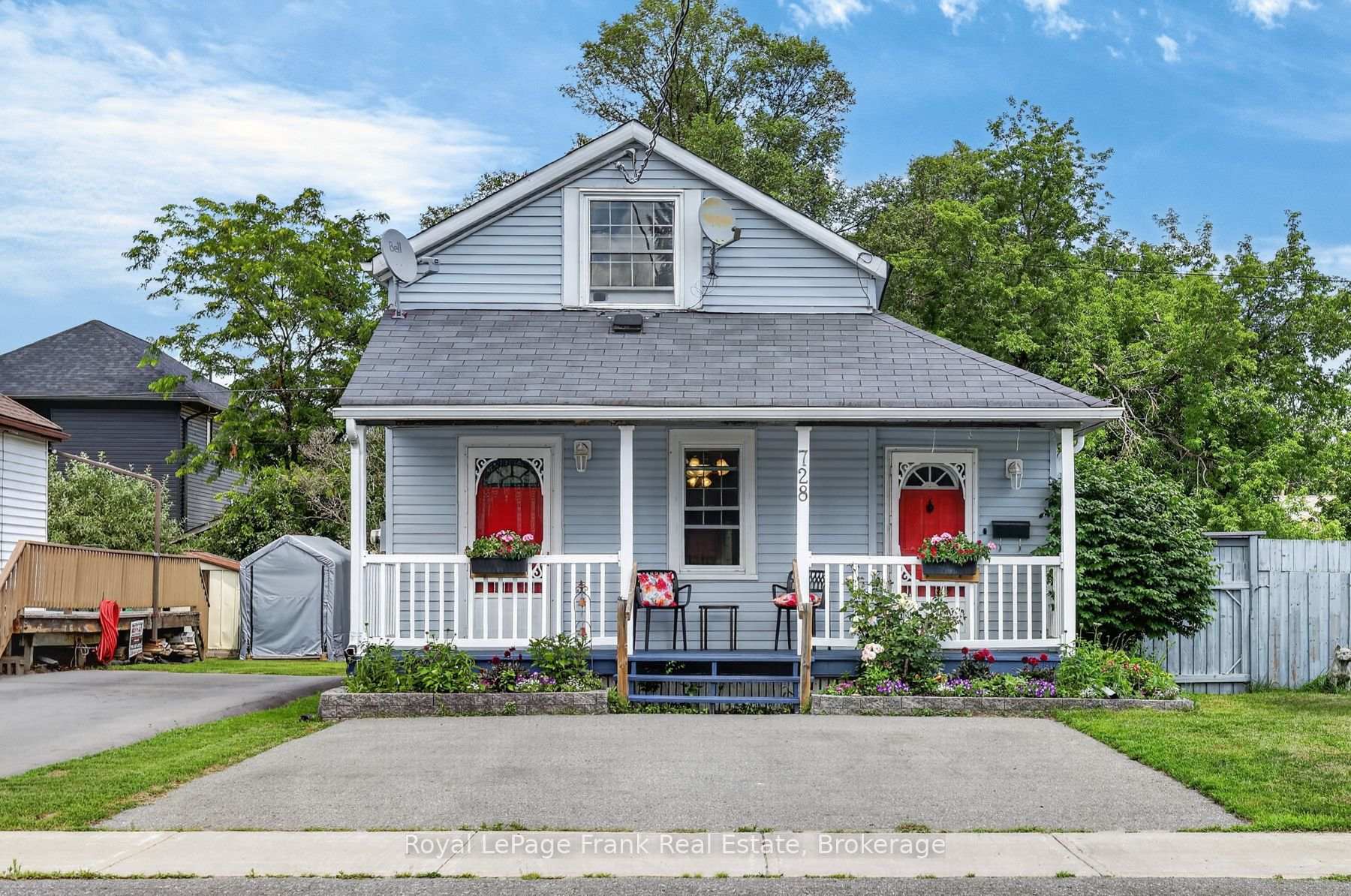 Front of 728 Hurley Street