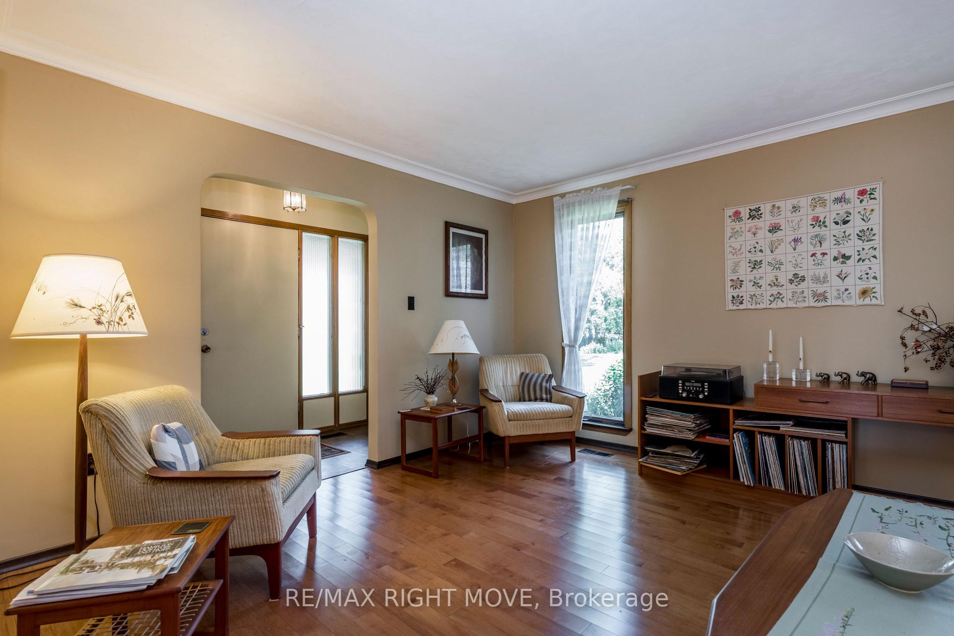 Photo 4 of 5498 Fawn Bay Road, Ramara, Rural Ramara — HOMEH