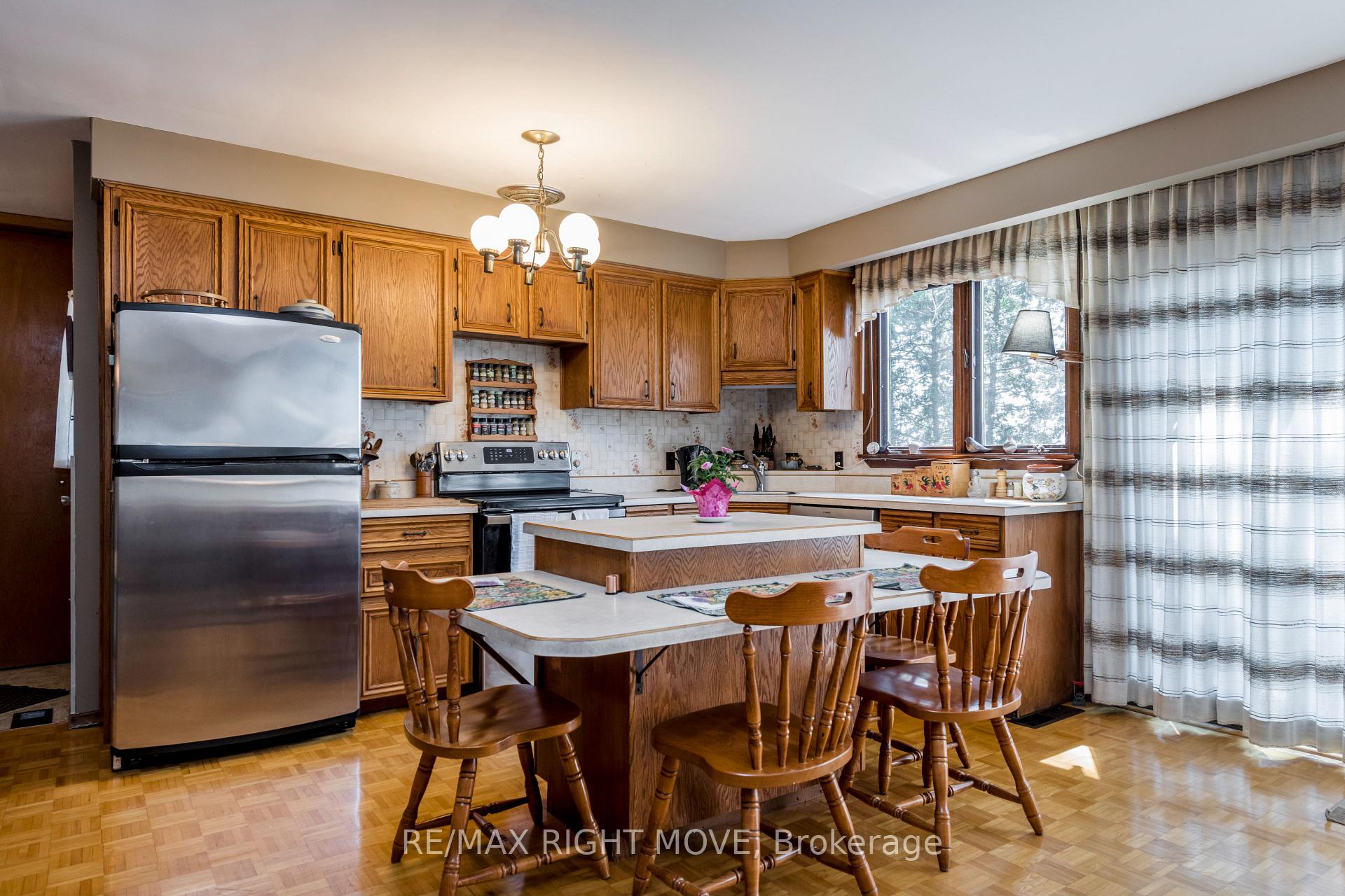 Photo 8 of 5498 Fawn Bay Road, Ramara, Rural Ramara — HOMEH