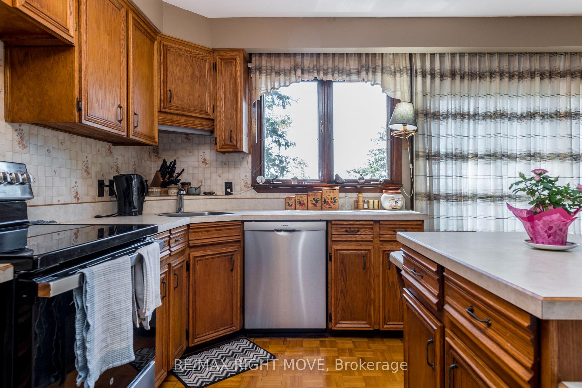 Photo 9 of 5498 Fawn Bay Road, Ramara, Rural Ramara — HOMEH