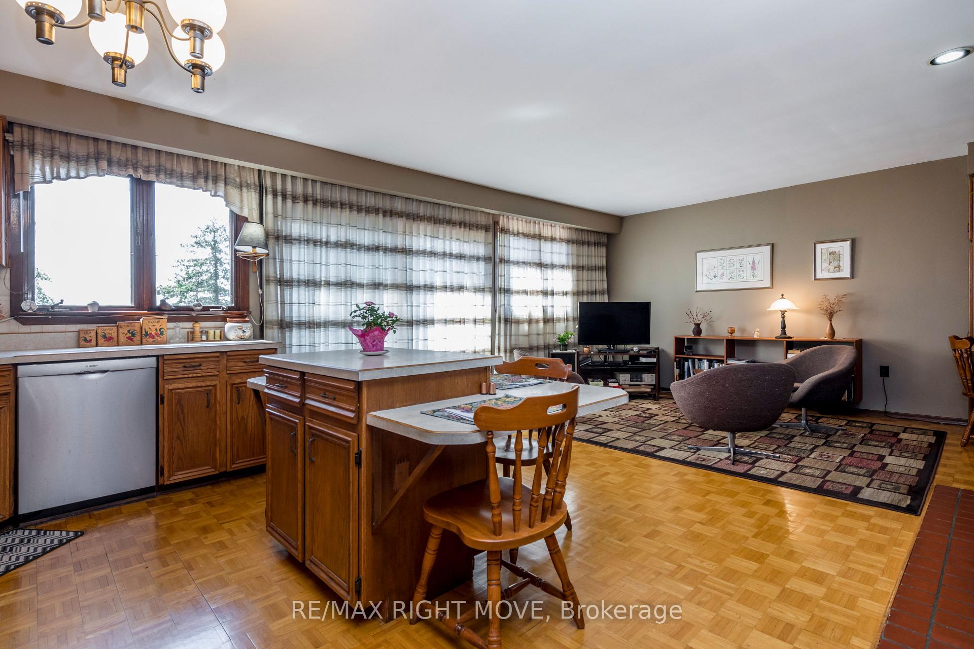 Photo 10 of 5498 Fawn Bay Road, Ramara, Rural Ramara — HOMEH