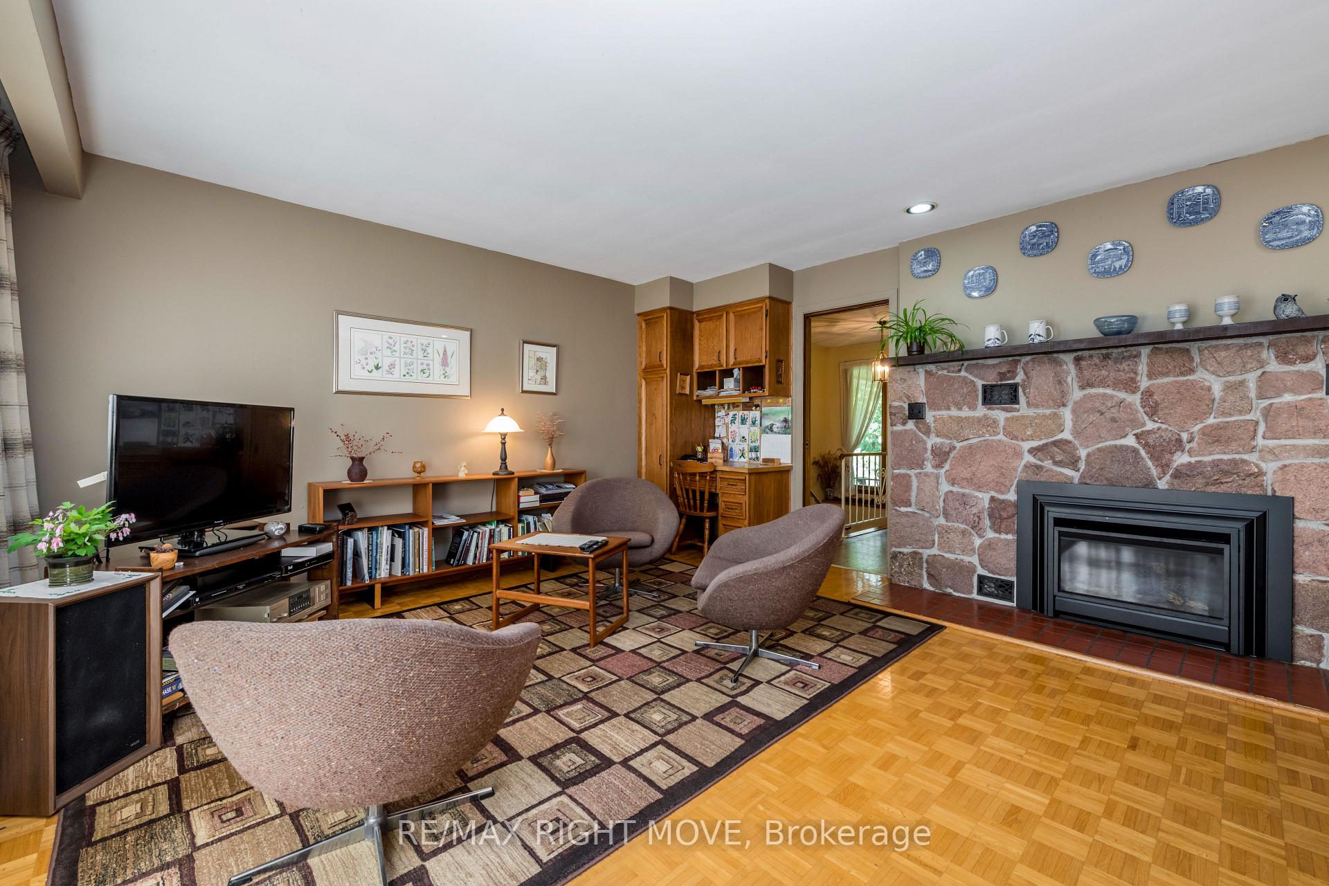 Photo 11 of 5498 Fawn Bay Road, Ramara, Rural Ramara — HOMEH