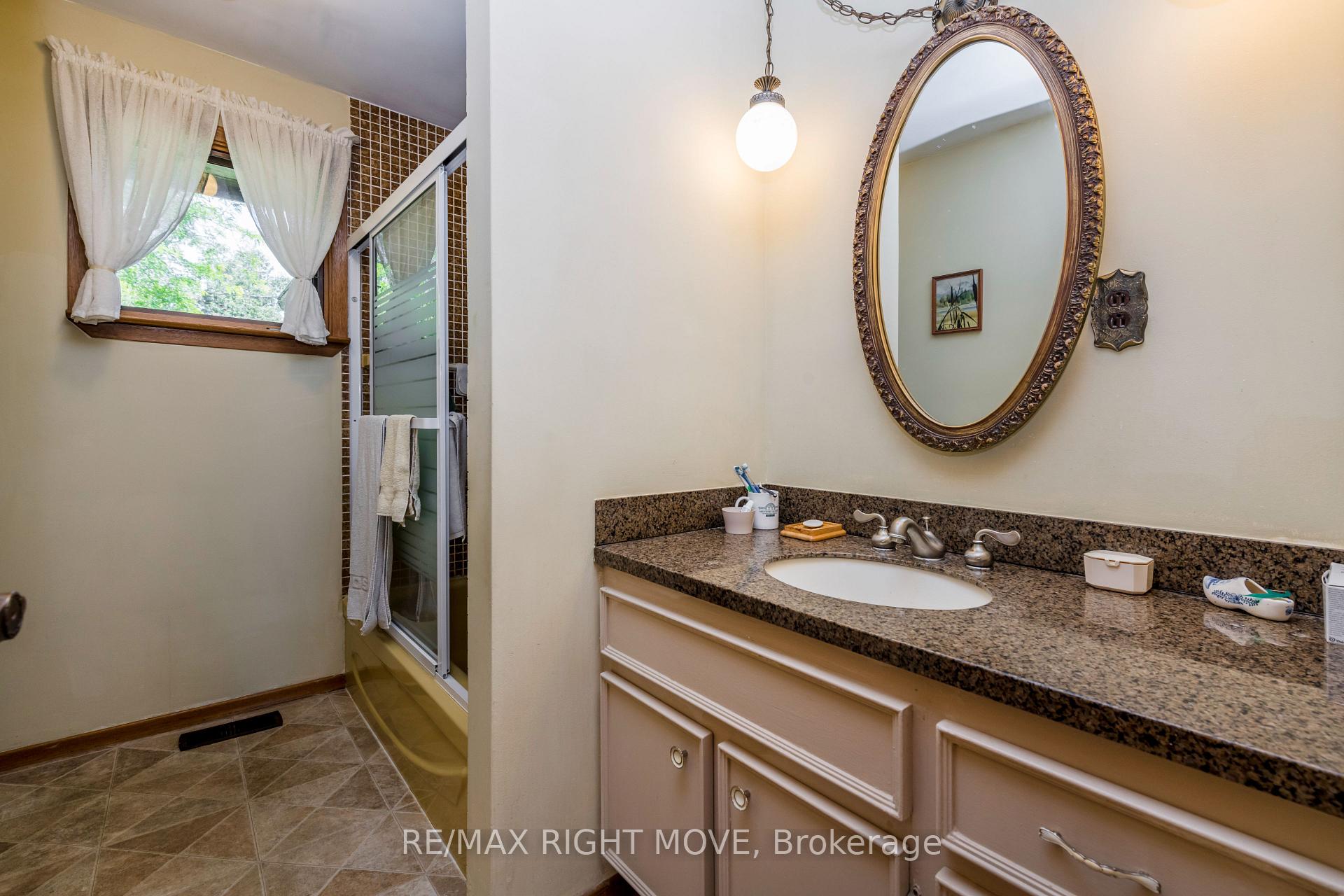Photo 14 of 5498 Fawn Bay Road, Ramara, Rural Ramara — HOMEH