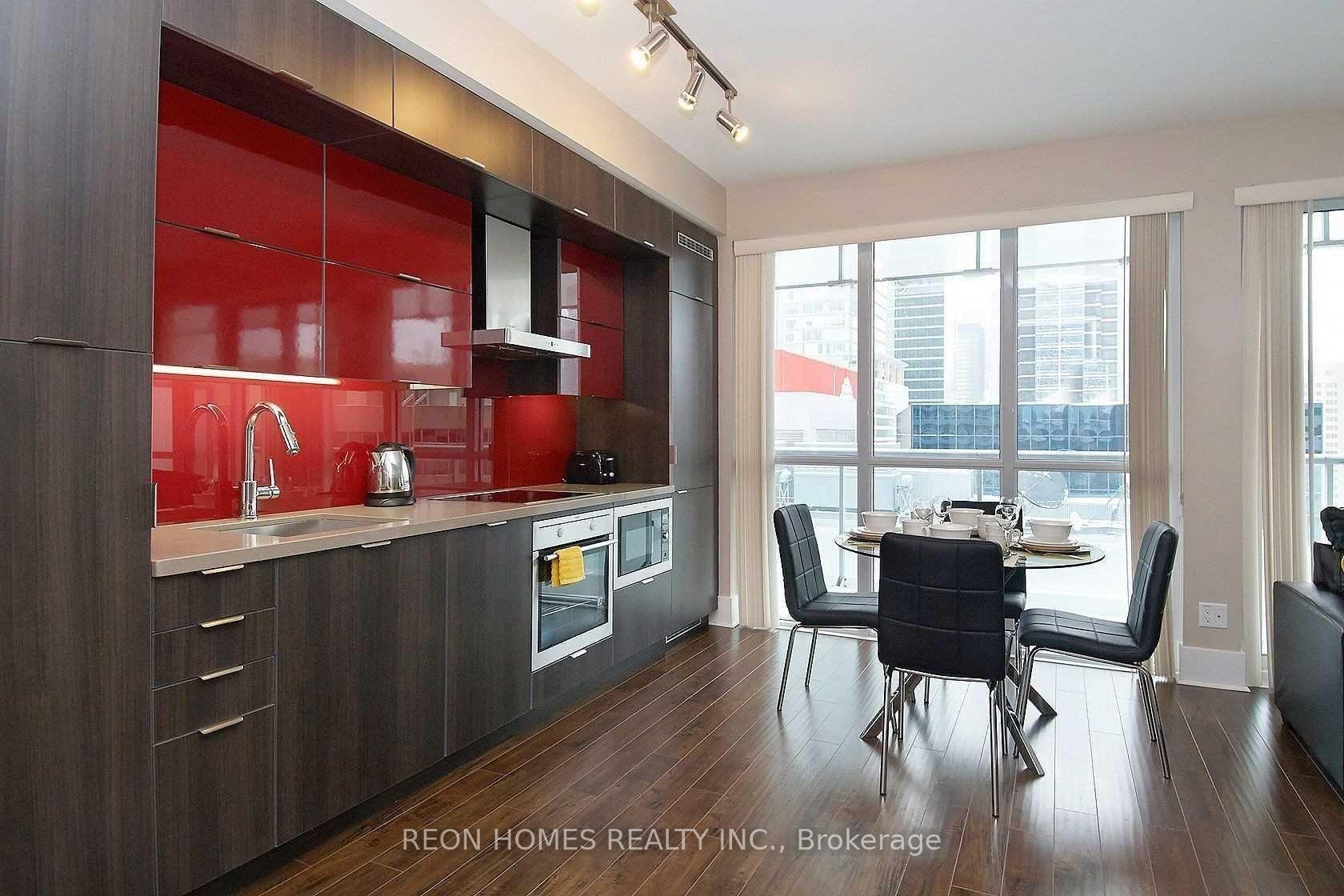 Photo 6 of Unit 2009, 300 Front Street, Toronto, Waterfront Communities — HOMEH