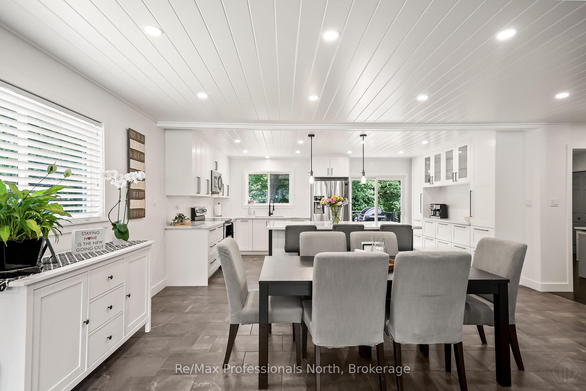Photo 9 of 424 Alexander Street, Gravenhurst, Muskoka (S) — HOMEH
