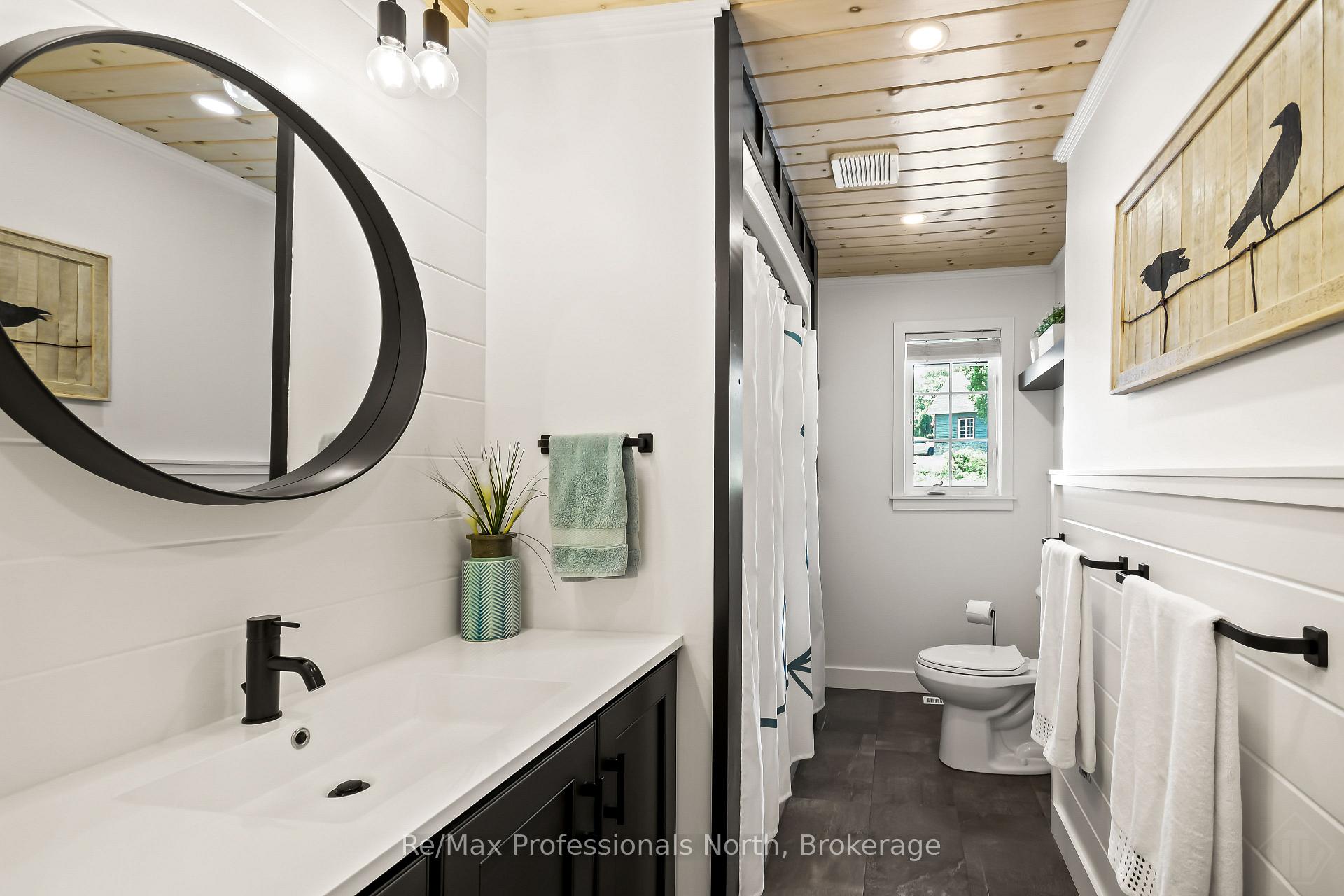 Photo 21 of 424 Alexander Street, Gravenhurst, Muskoka (S) — HOMEH