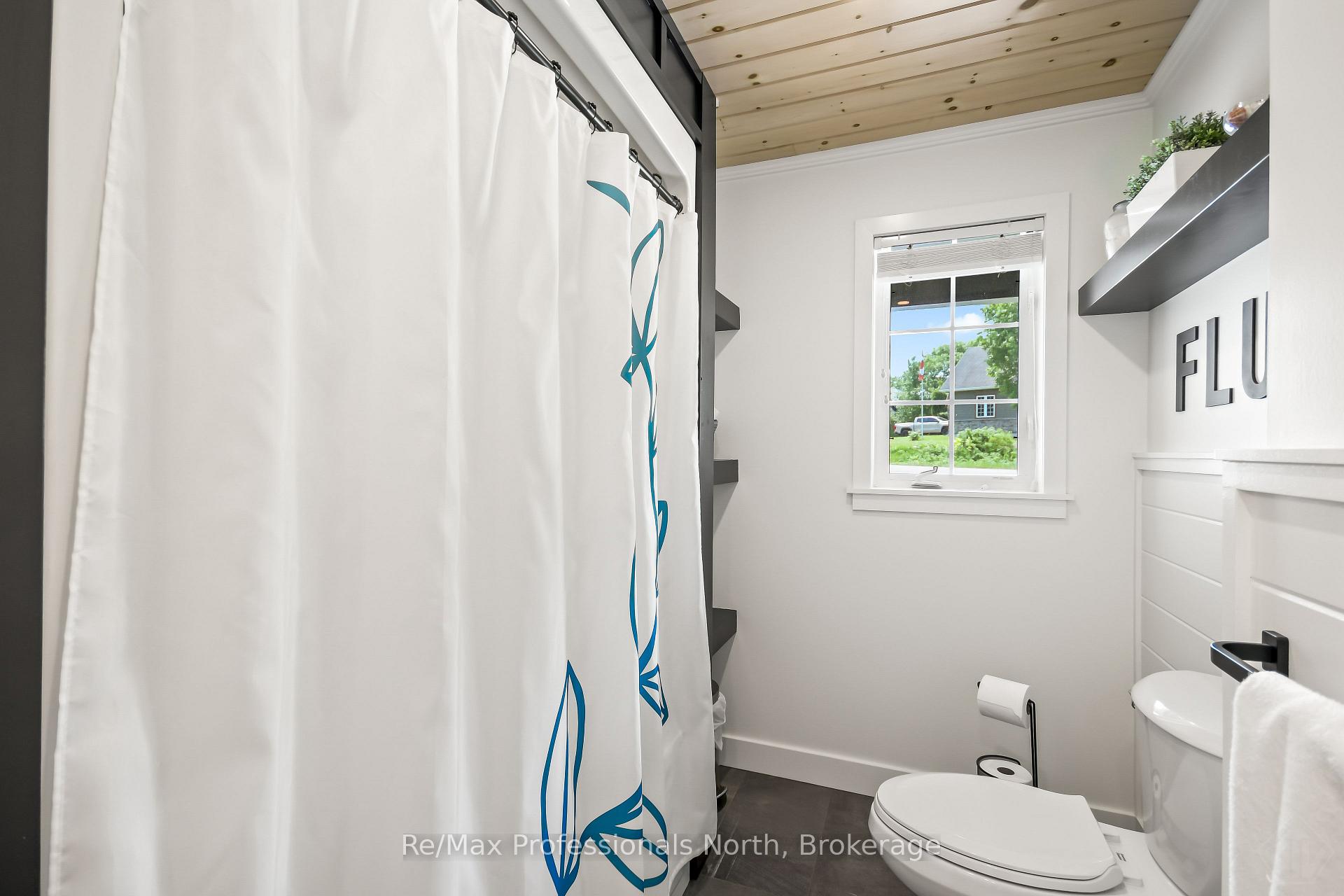 Photo 22 of 424 Alexander Street, Gravenhurst, Muskoka (S) — HOMEH