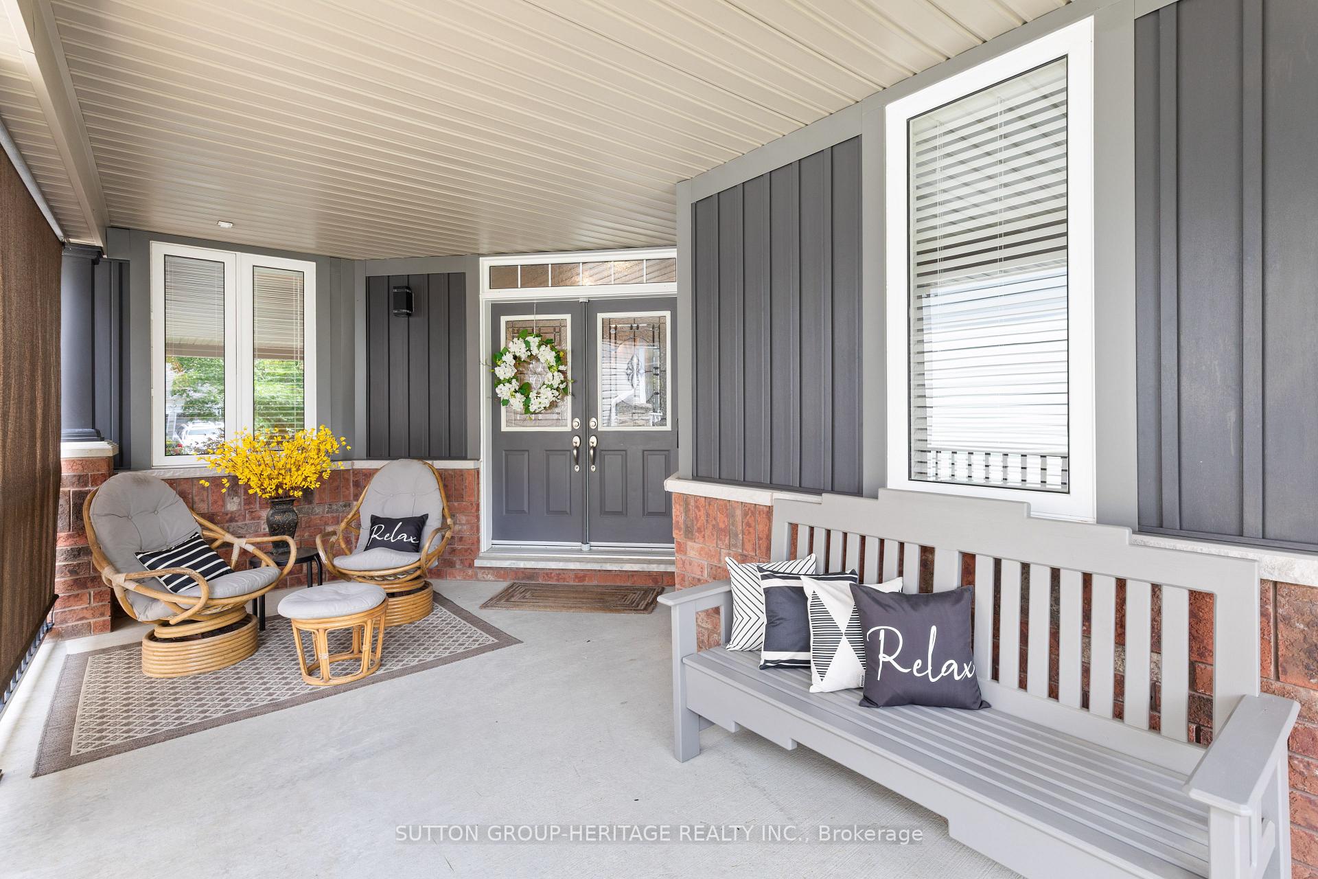 Photo 5 of 27 Kimberly Drive, Whitby, Brooklin — HOMEH