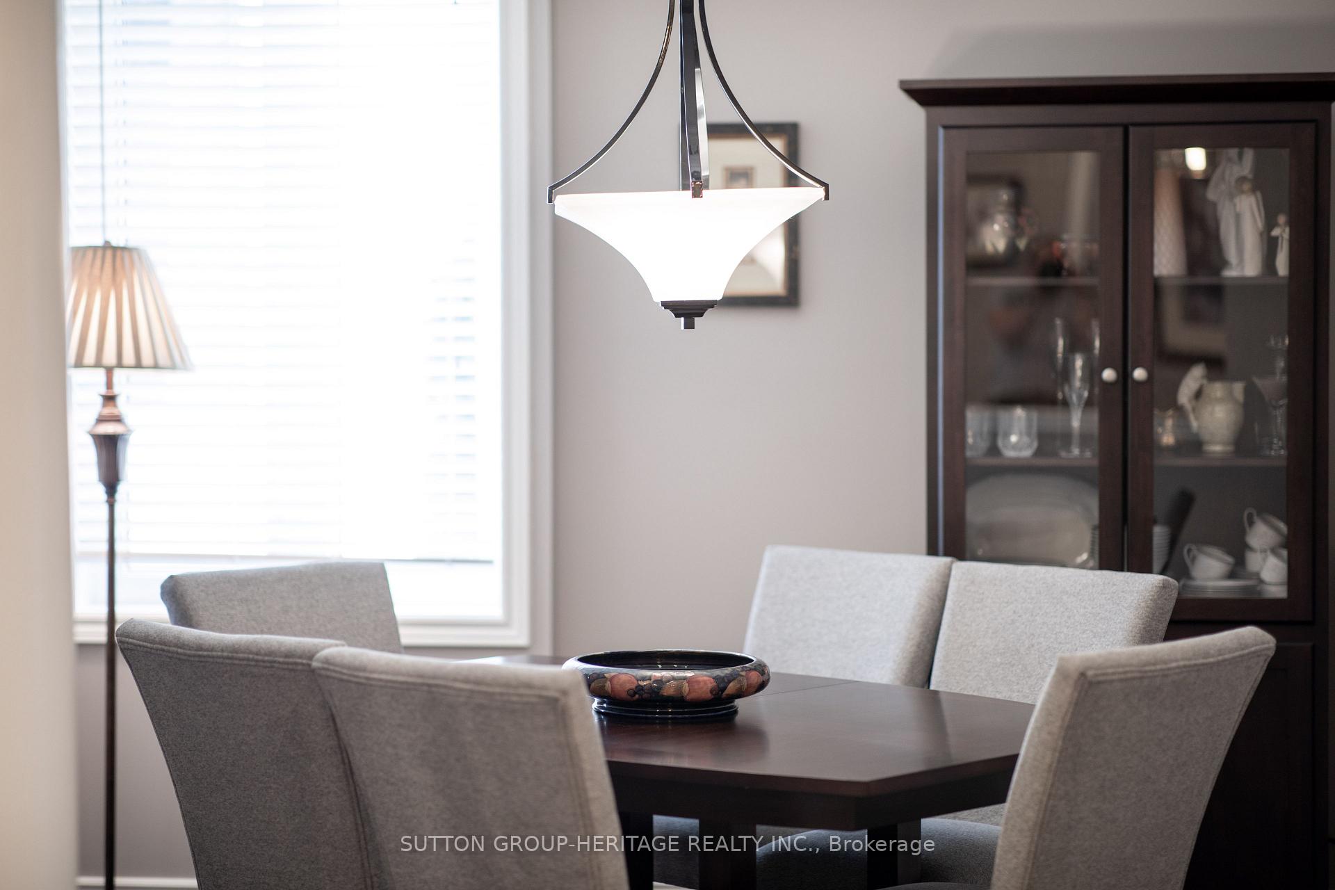 Photo 11 of 27 Kimberly Drive, Whitby, Brooklin — HOMEH