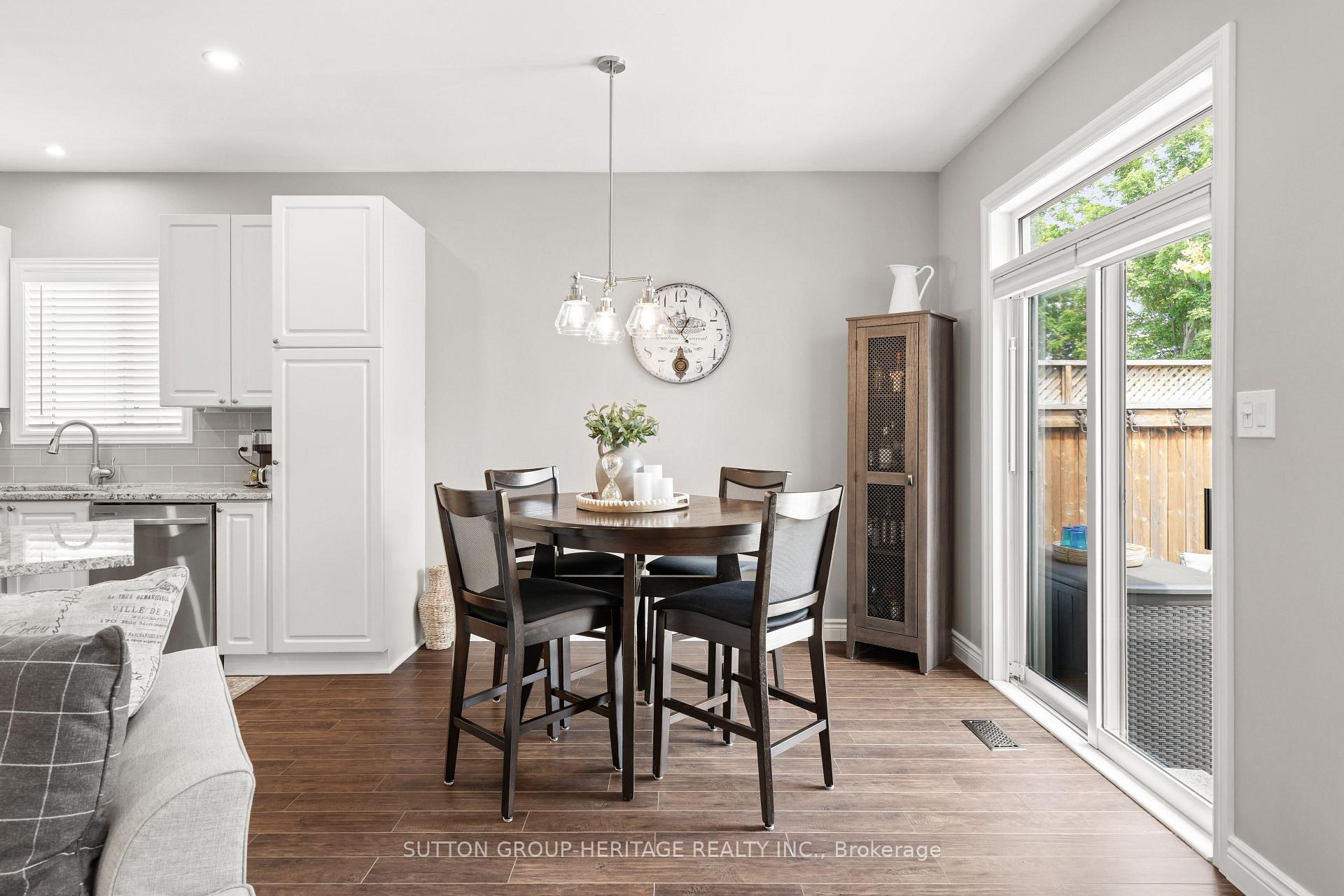 Photo 14 of 27 Kimberly Drive, Whitby, Brooklin — HOMEH