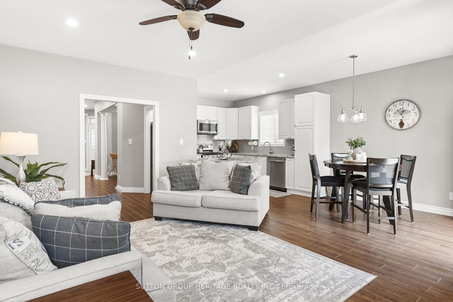 Photo 16 of 27 Kimberly Drive, Whitby, Brooklin — HOMEH