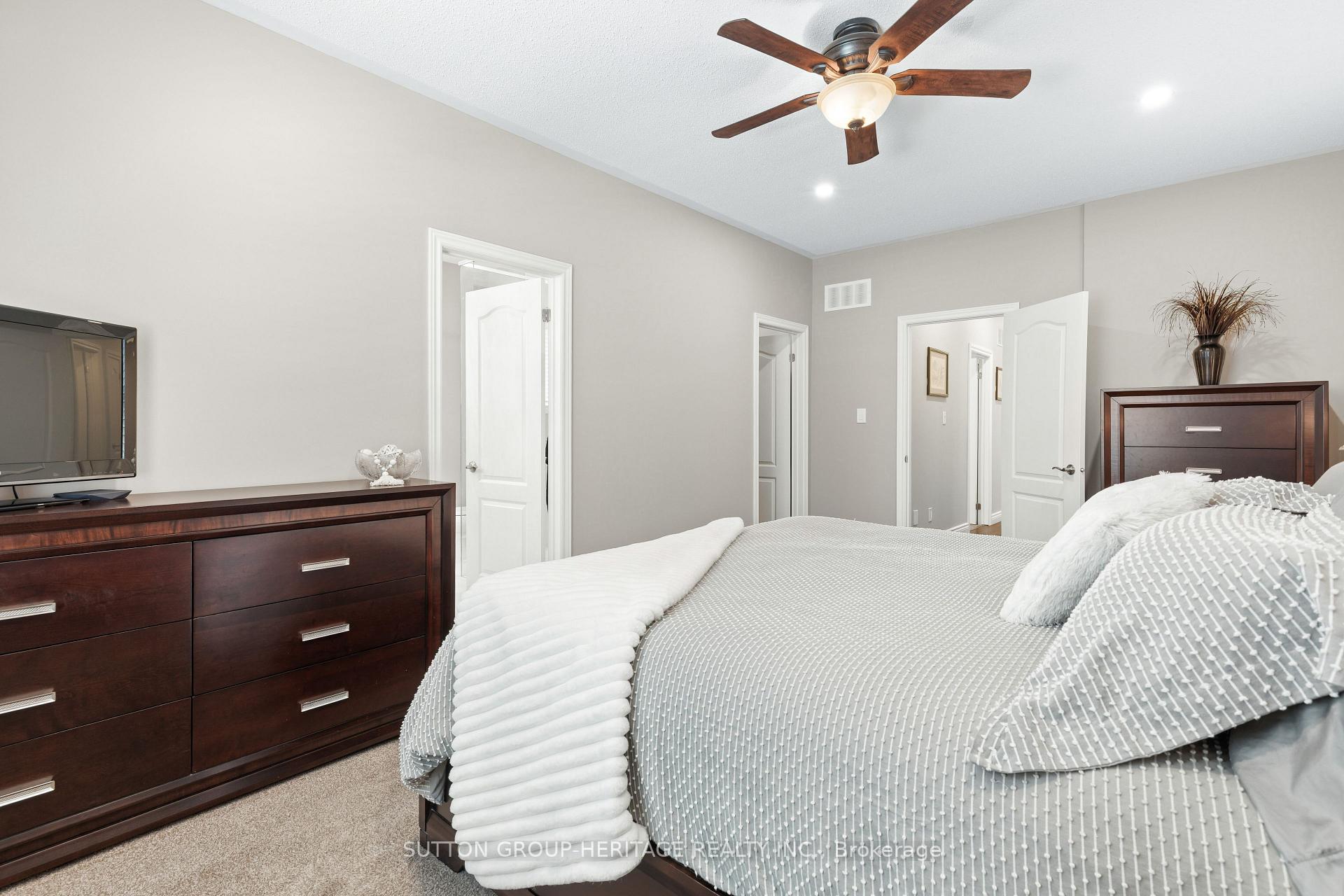 Photo 25 of 27 Kimberly Drive, Whitby, Brooklin — HOMEH