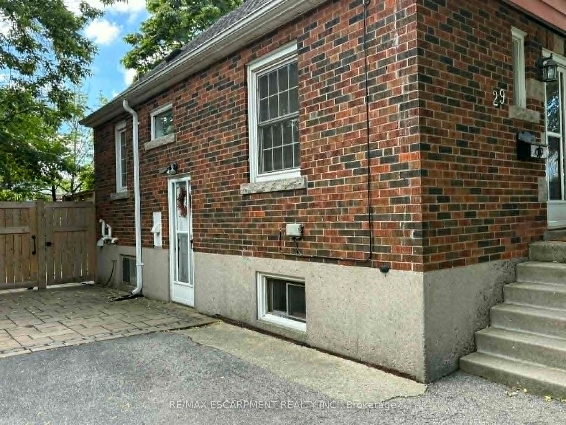 Photo 2 of Unit Lower, 29 East 41st Street, Hamilton, Sunninghill — HOMEH