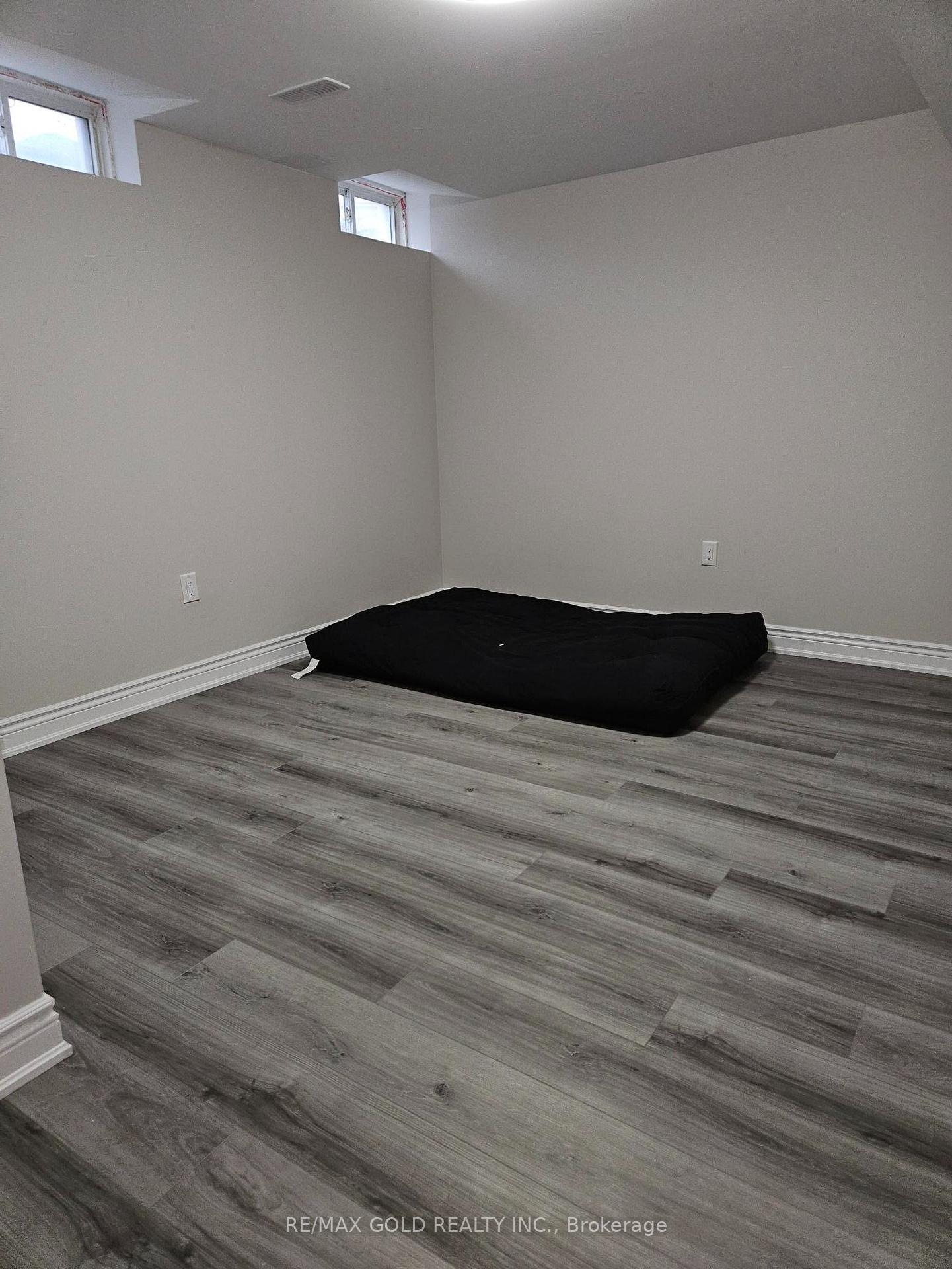 Photo 12 of Unit Bsmt, 29 Seastar Road, Brampton, Bram West — HOMEH
