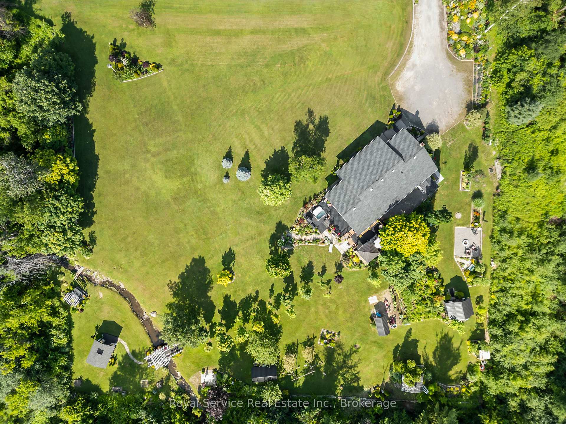 Photo 49 of 876 Hutchison Drive, Cavan Monaghan, Cavan Twp — HOMEH