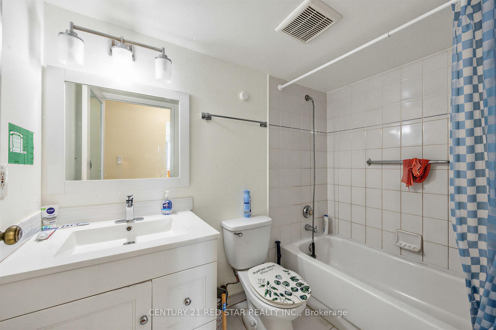 Photo 17 of Unit 1109, 1 Rowntree Road, Etobicoke, Mount Olive-Silverstone-Jamestown — HOMEH