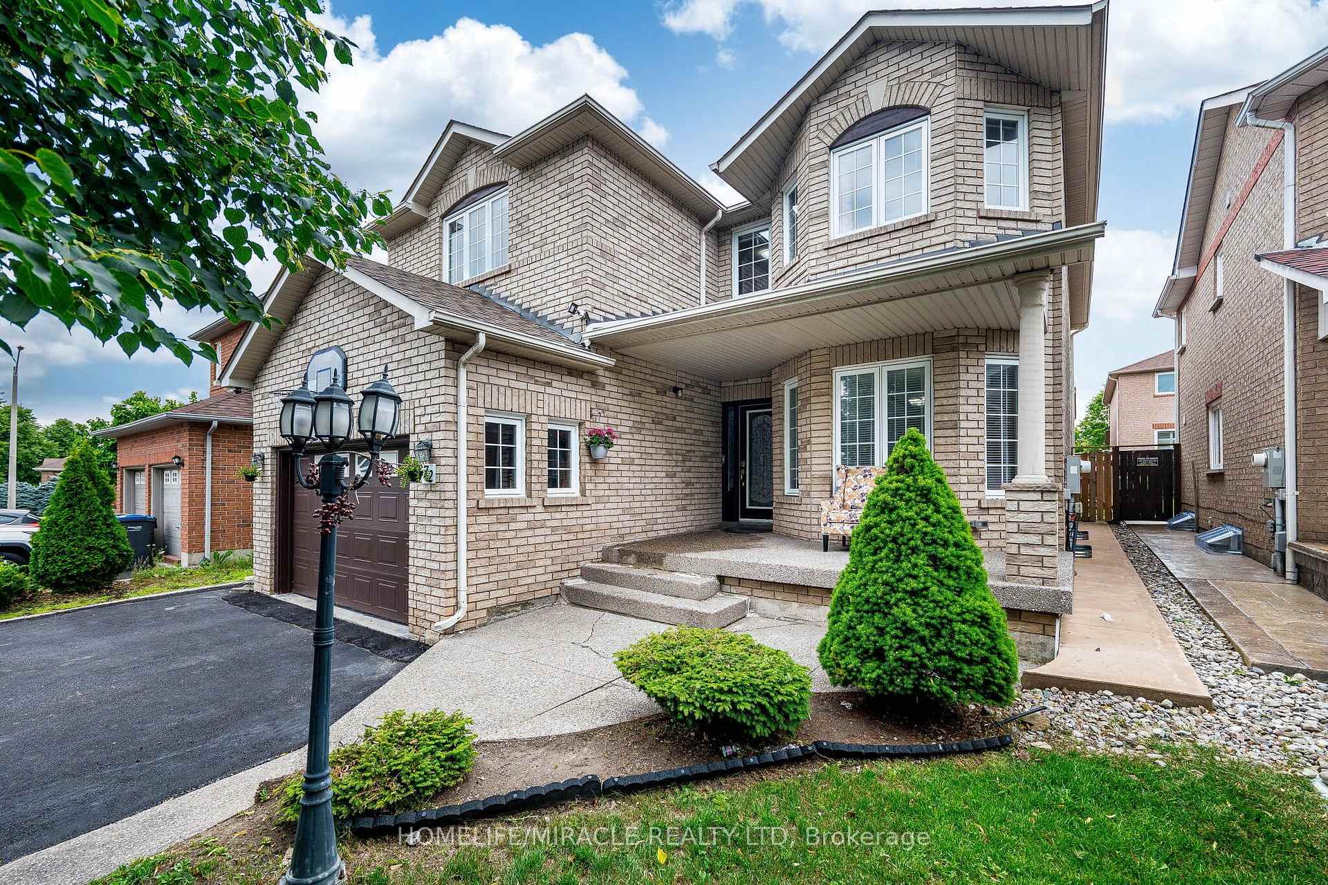 Photo 1 of 72 Lockwood Road, Brampton, Fletcher's West — HOMEH