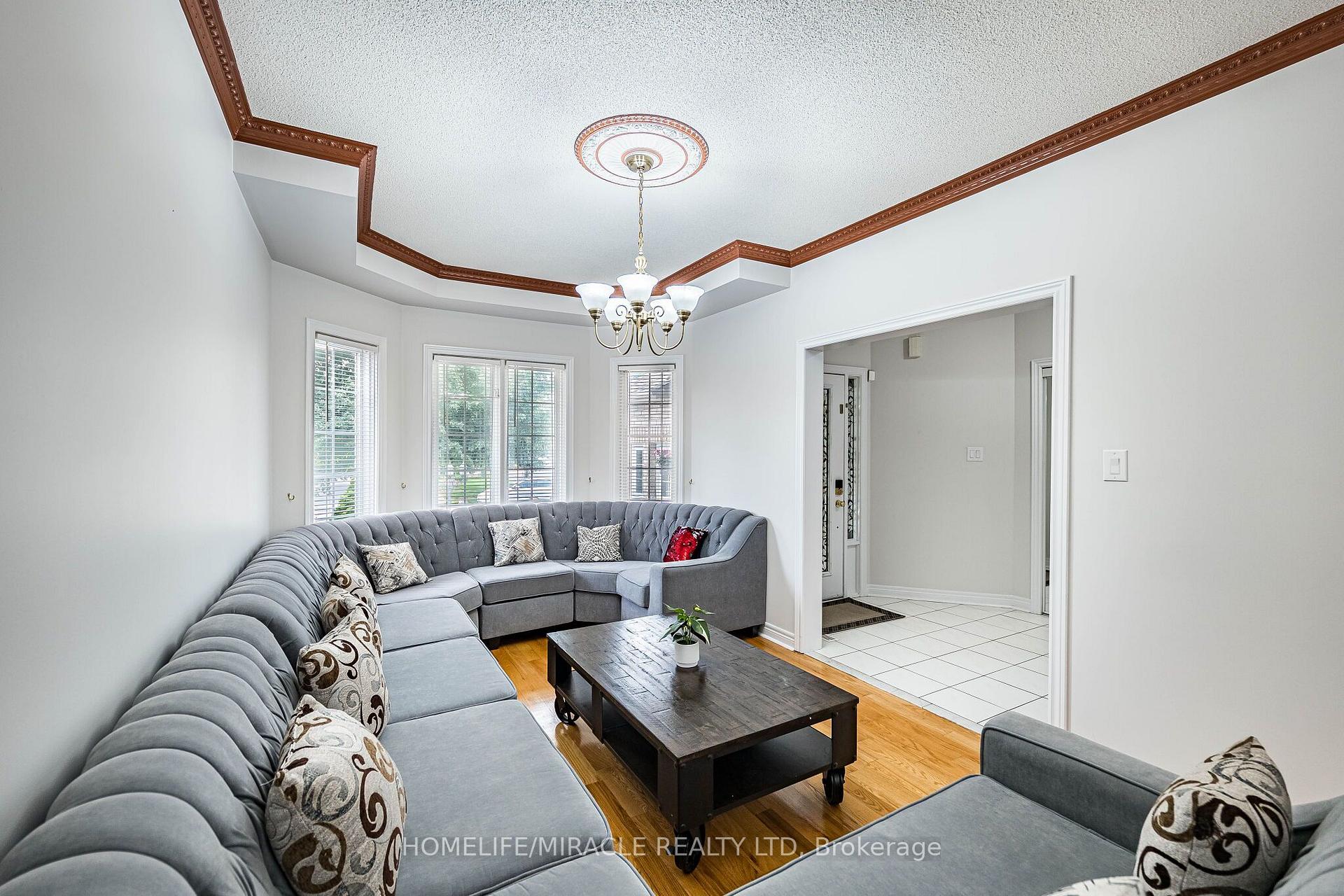 Photo 8 of 72 Lockwood Road, Brampton, Fletcher's West — HOMEH