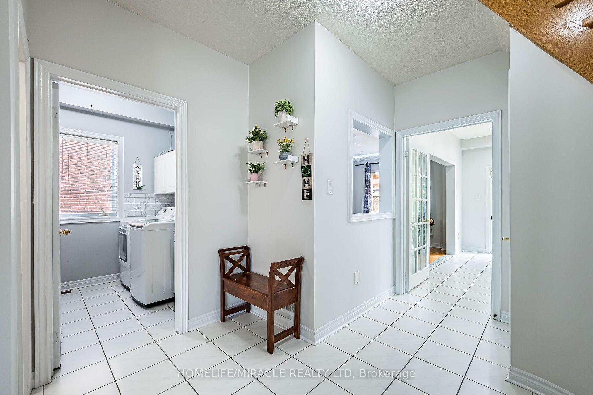 Photo 11 of 72 Lockwood Road, Brampton, Fletcher's West — HOMEH