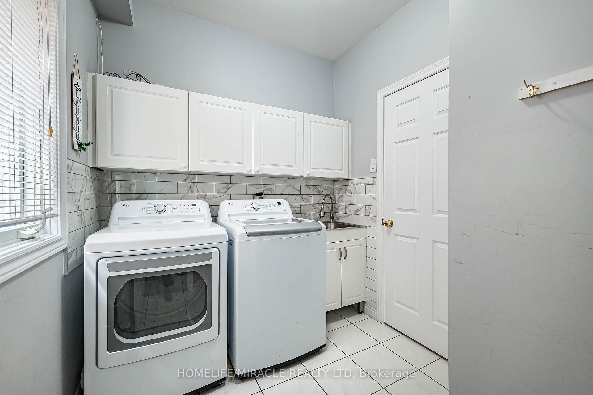 Photo 19 of 72 Lockwood Road, Brampton, Fletcher's West — HOMEH