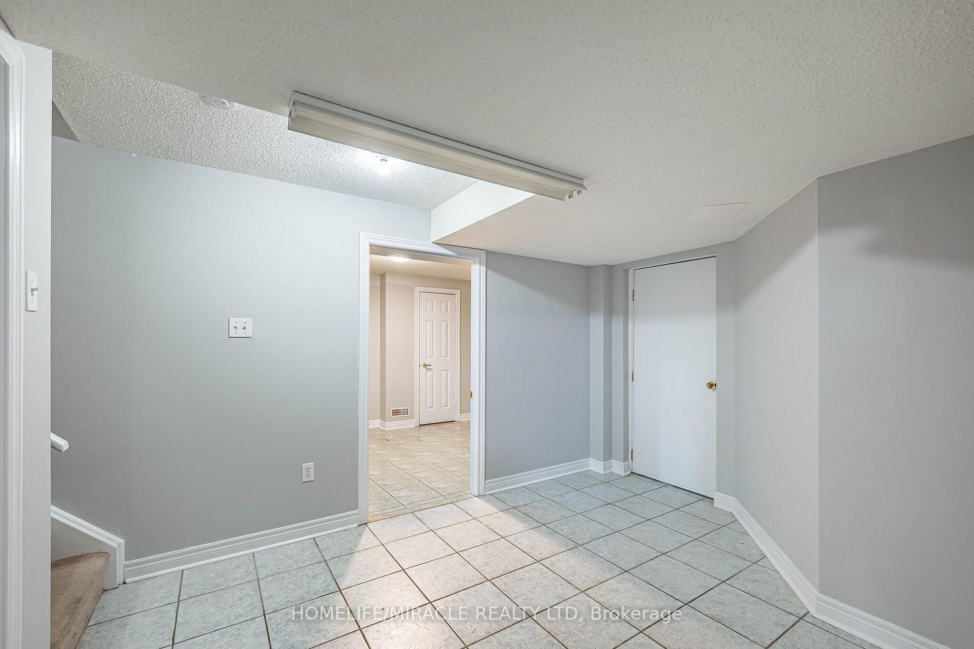 Photo 41 of 72 Lockwood Road, Brampton, Fletcher's West — HOMEH