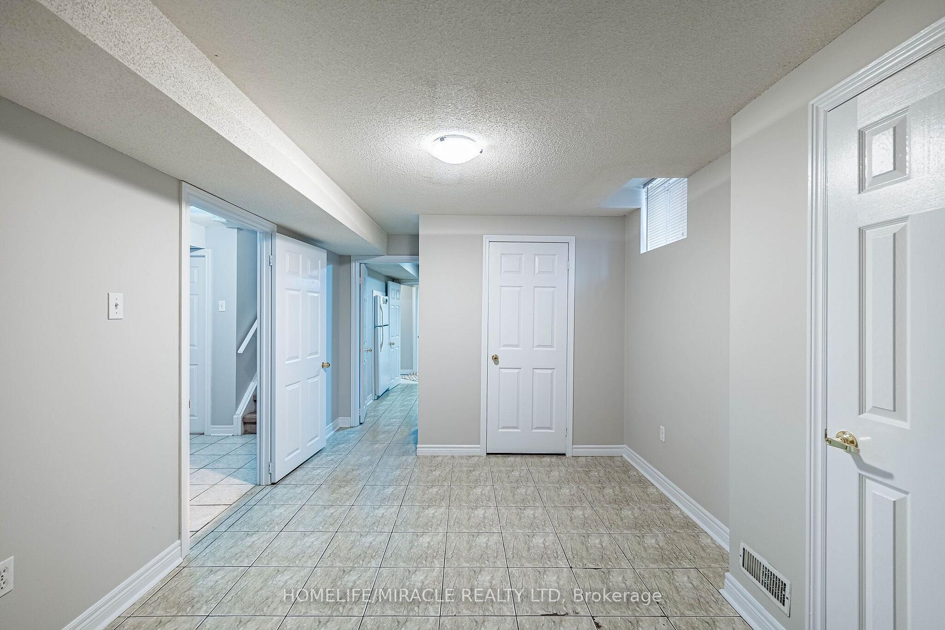 Photo 43 of 72 Lockwood Road, Brampton, Fletcher's West — HOMEH